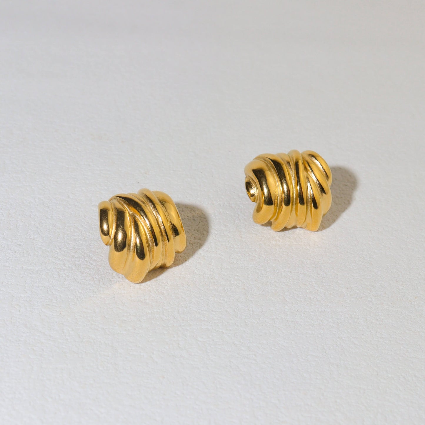 Shell Oversize Stud Earrings