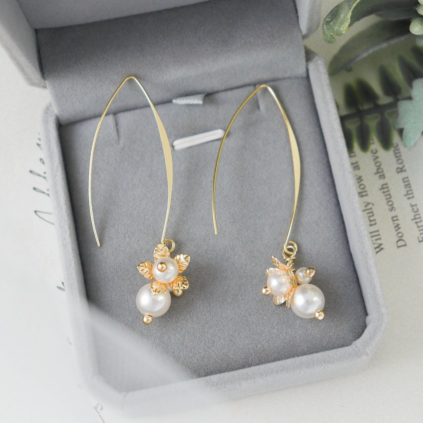 Fleur Perle Gold Earrings
