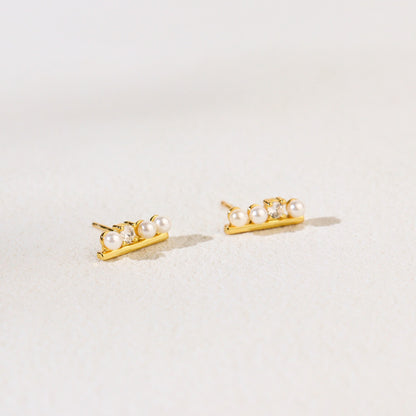 Pearl Bunch Gold Earrings