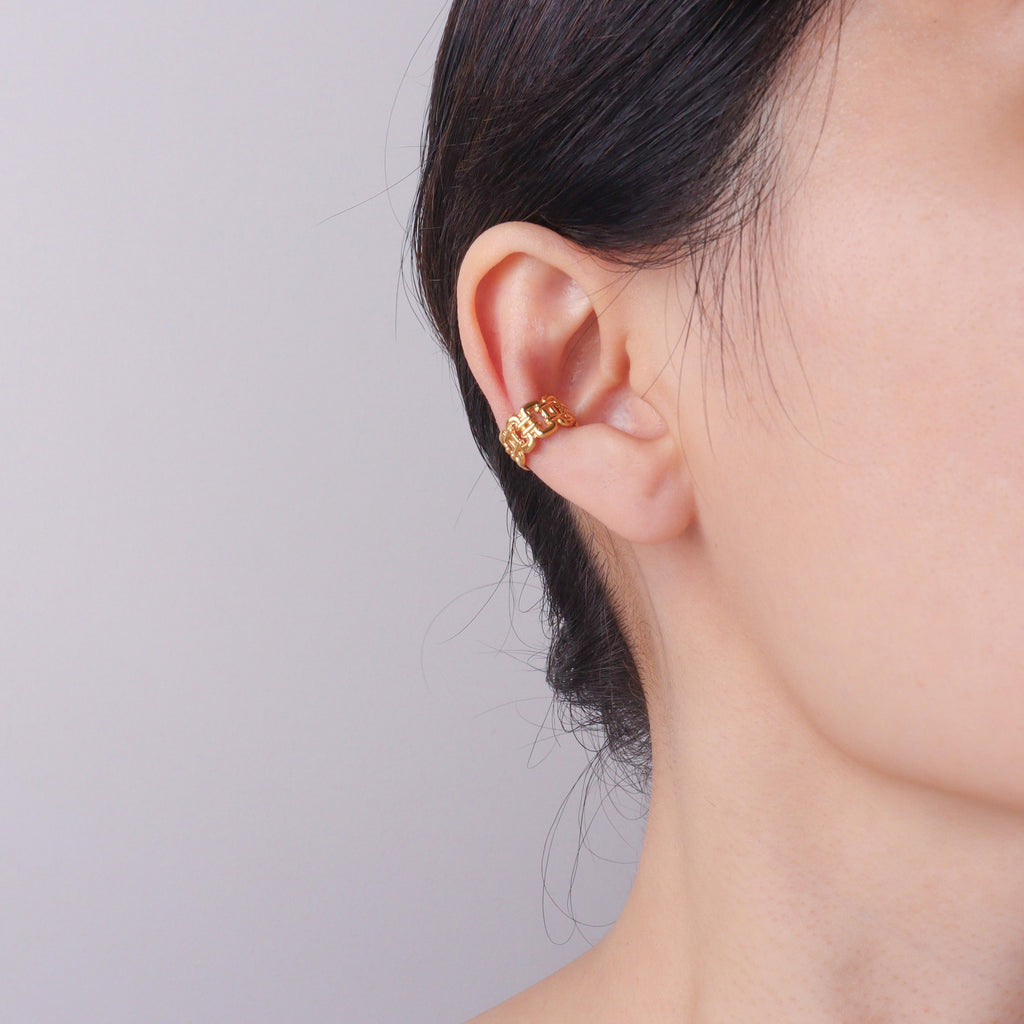 Golden Chain Ear Cuff