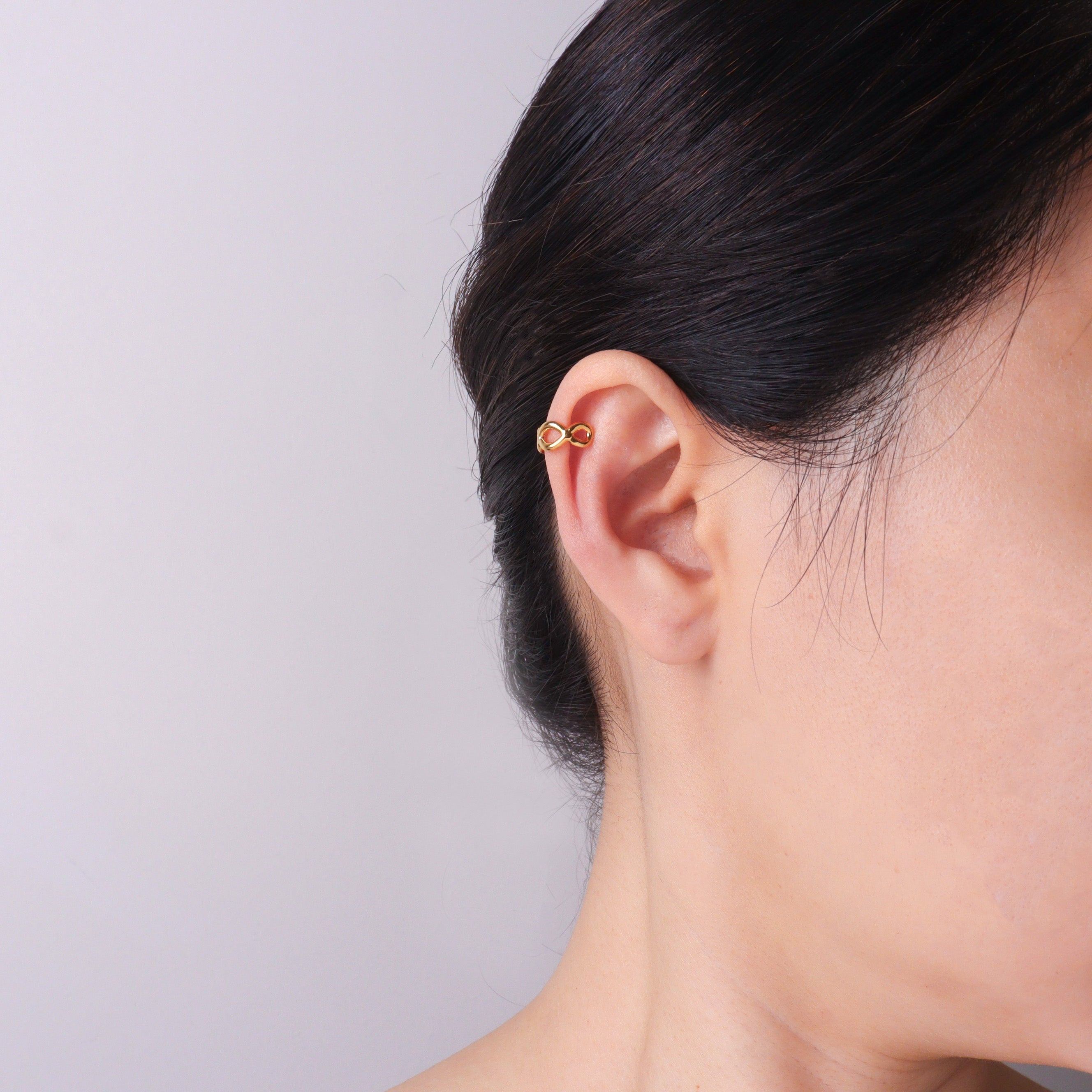 Gold Twist Ear Cuff