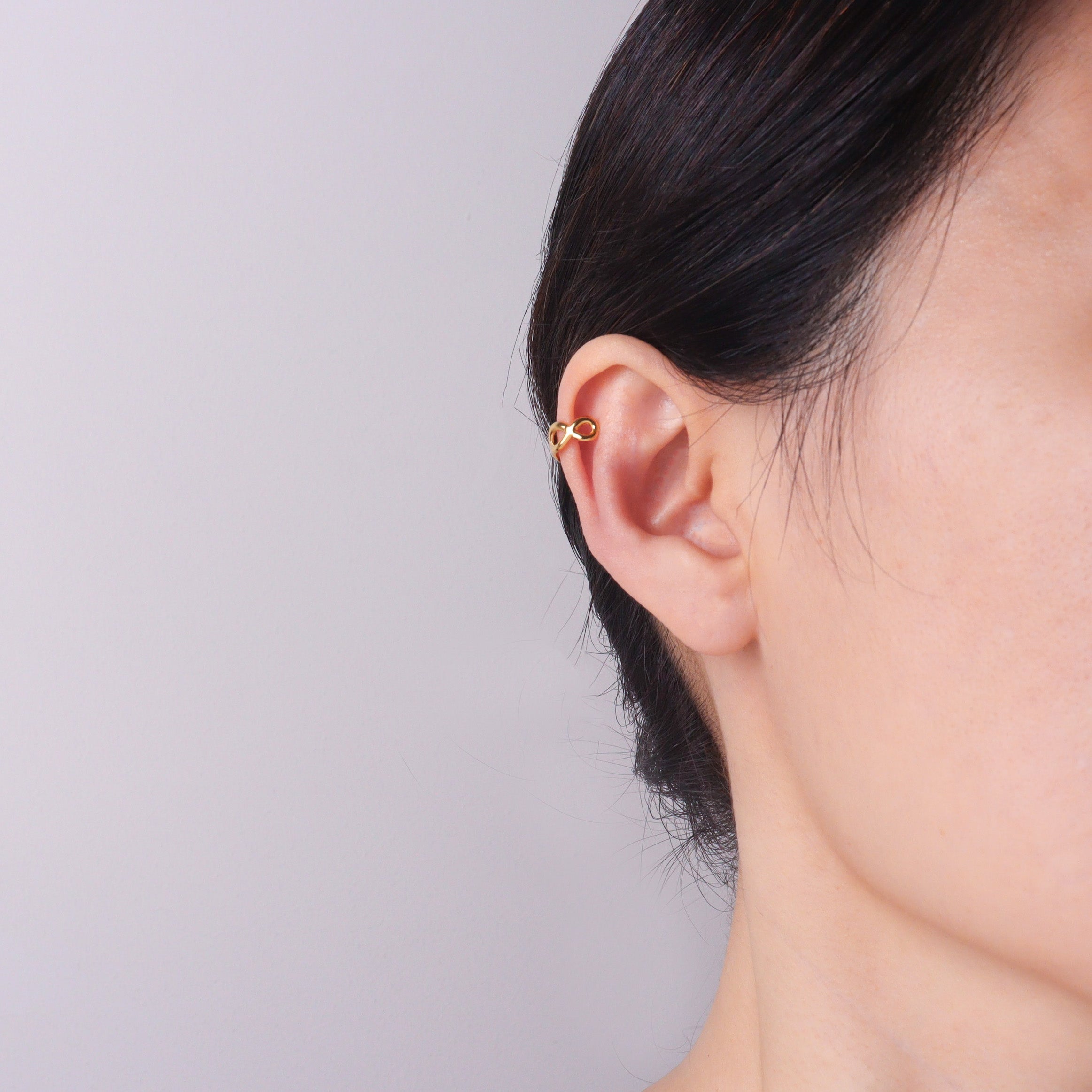 Gold Twist Ear Cuff
