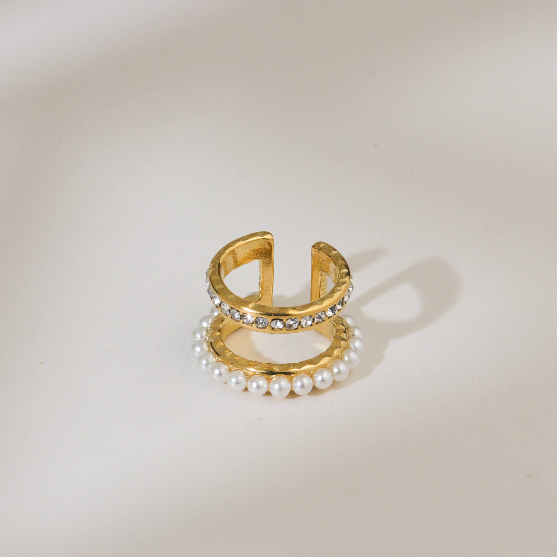 Pillars Pearl Gold Ear Cuff