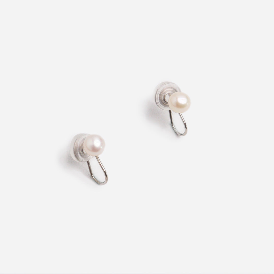 Just Pearl Clip On Earrings