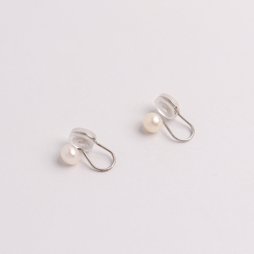 Just Pearl Clip On Earrings