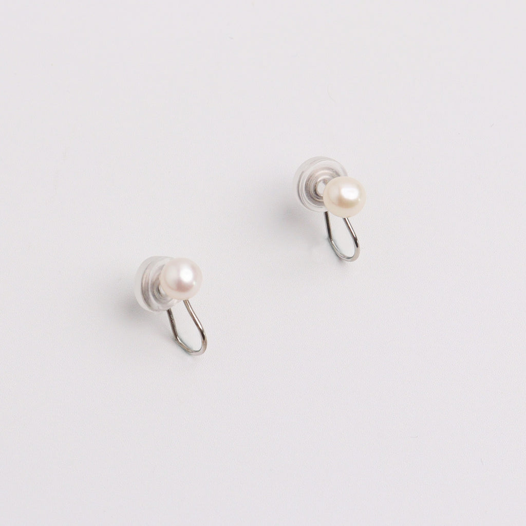 Just Pearl Clip On Earrings