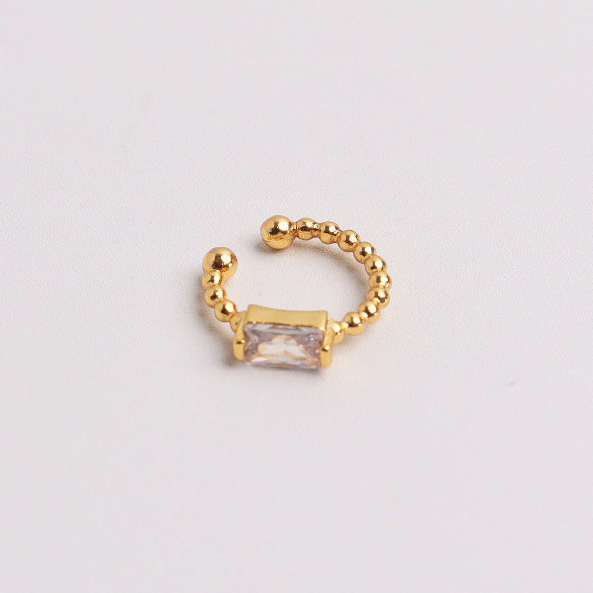 Shiny Edge Gold Ear Cuff