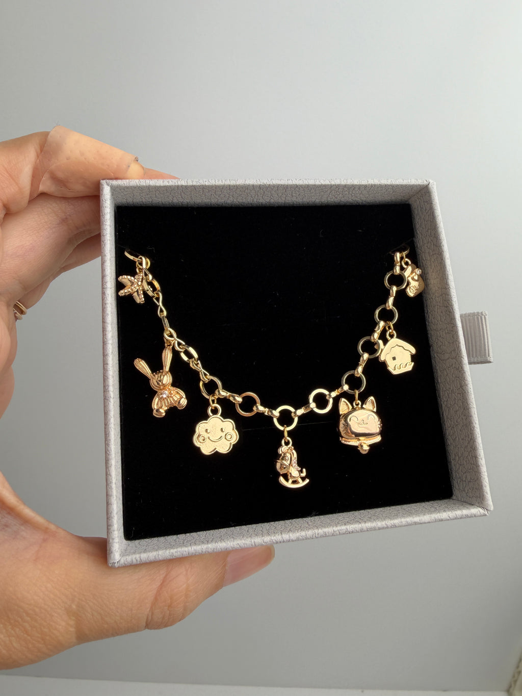 Build Your Charm Bracelets