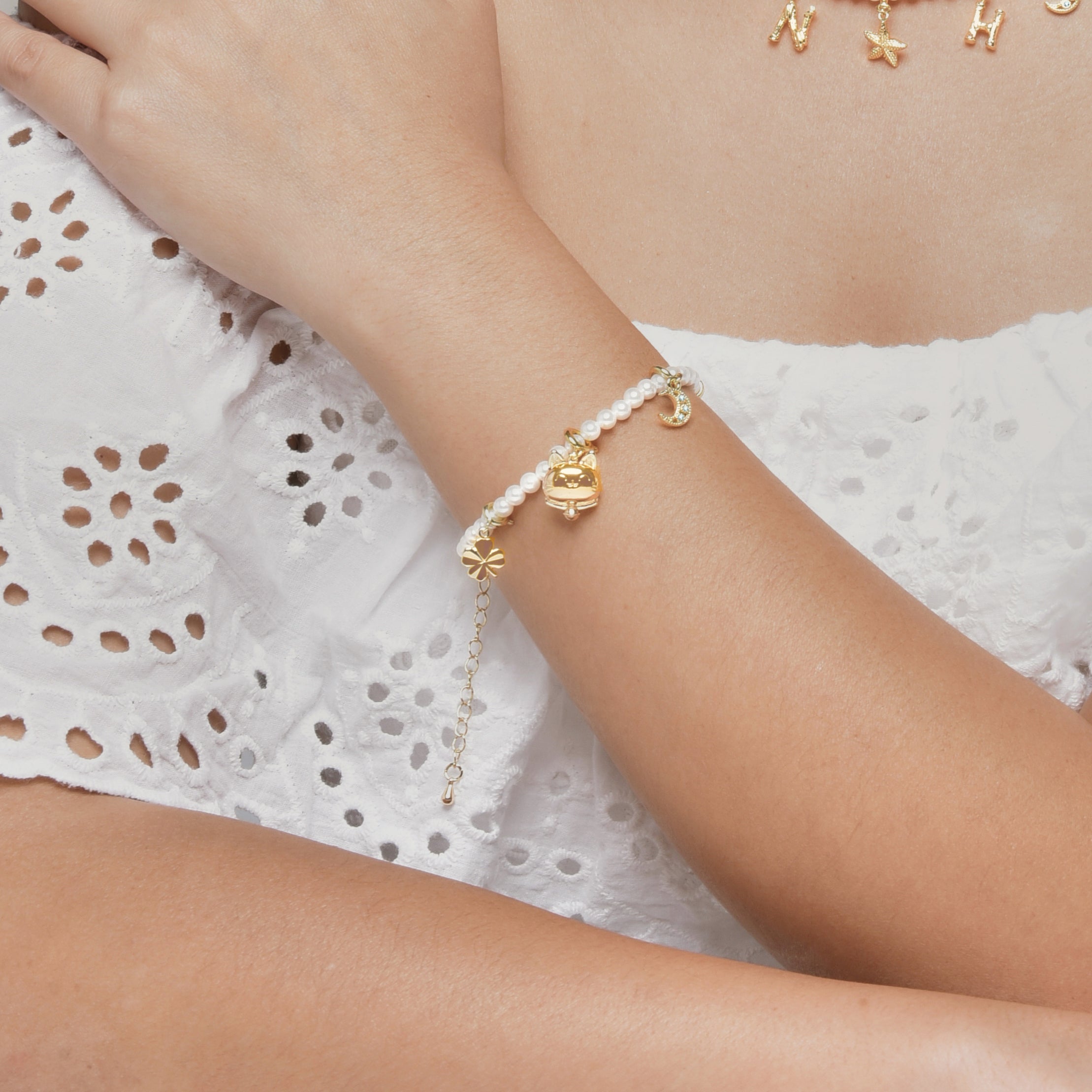 Build Your Charm Pearl Bracelet