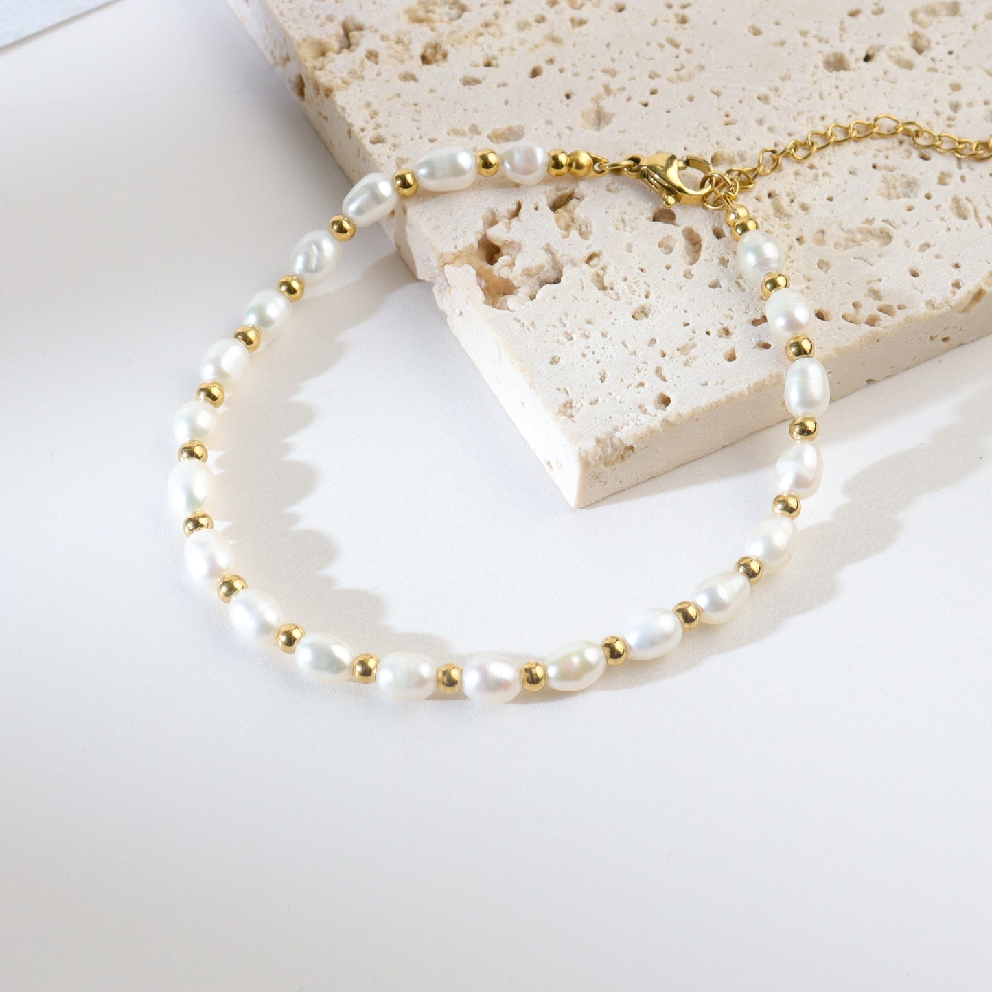 New Yorker Pearl Bracelet