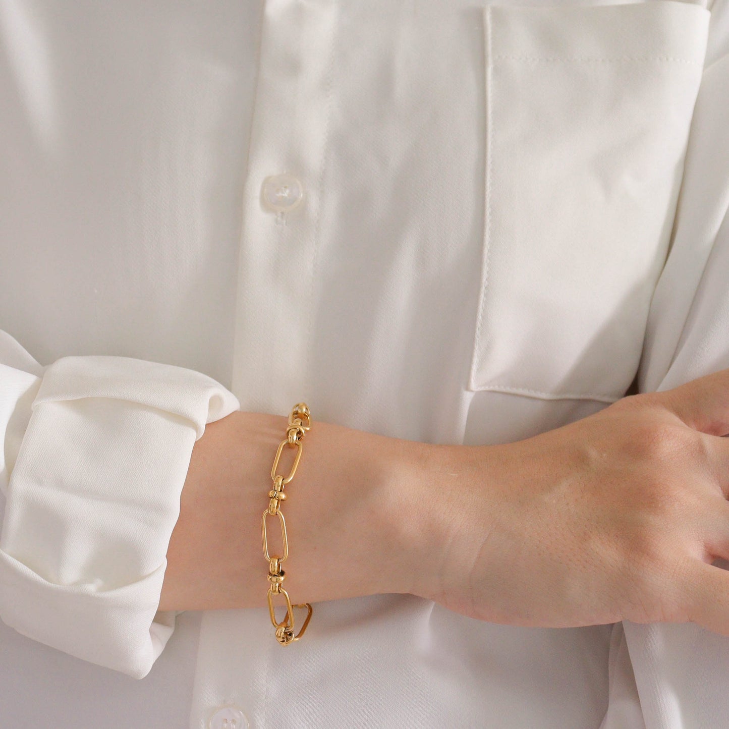 Tie The Knot Gold Bracelet