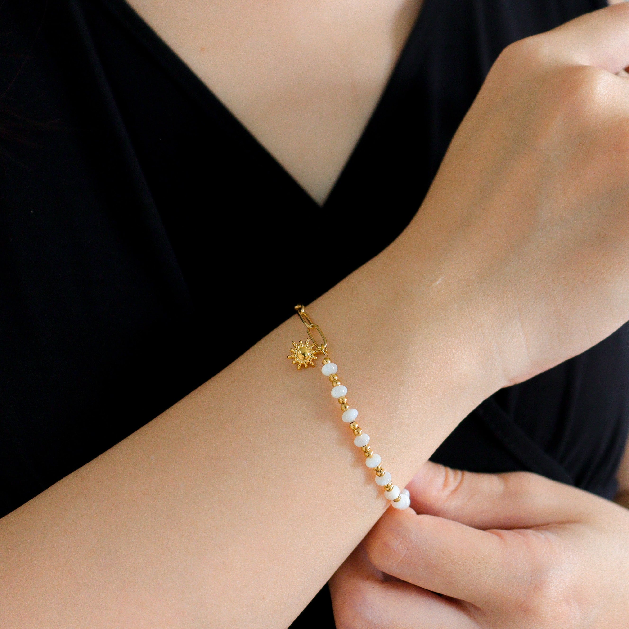 White Bead Sunflower Bracelet