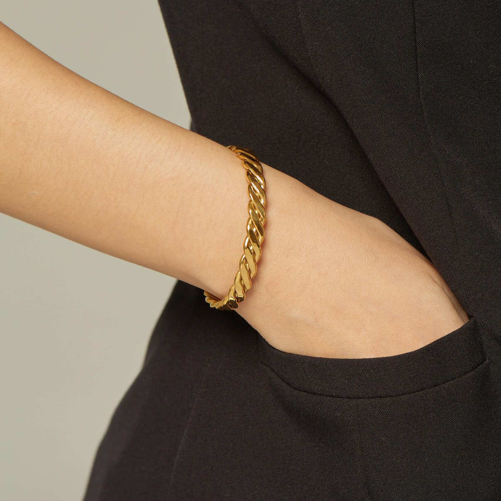 Rope Gold Cuff Bangle