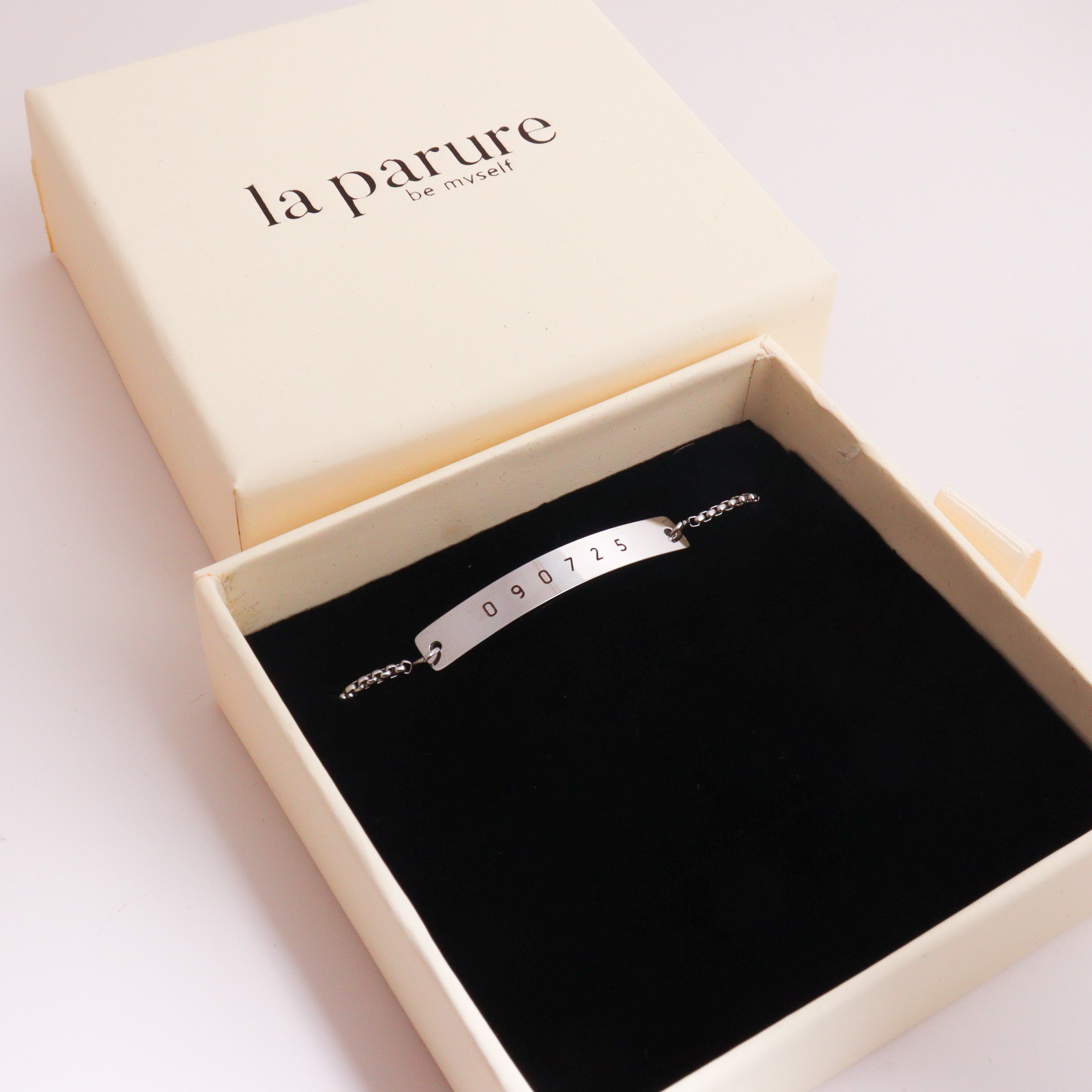Engrave Silver Horizontal Bar Adjustable Bracelet