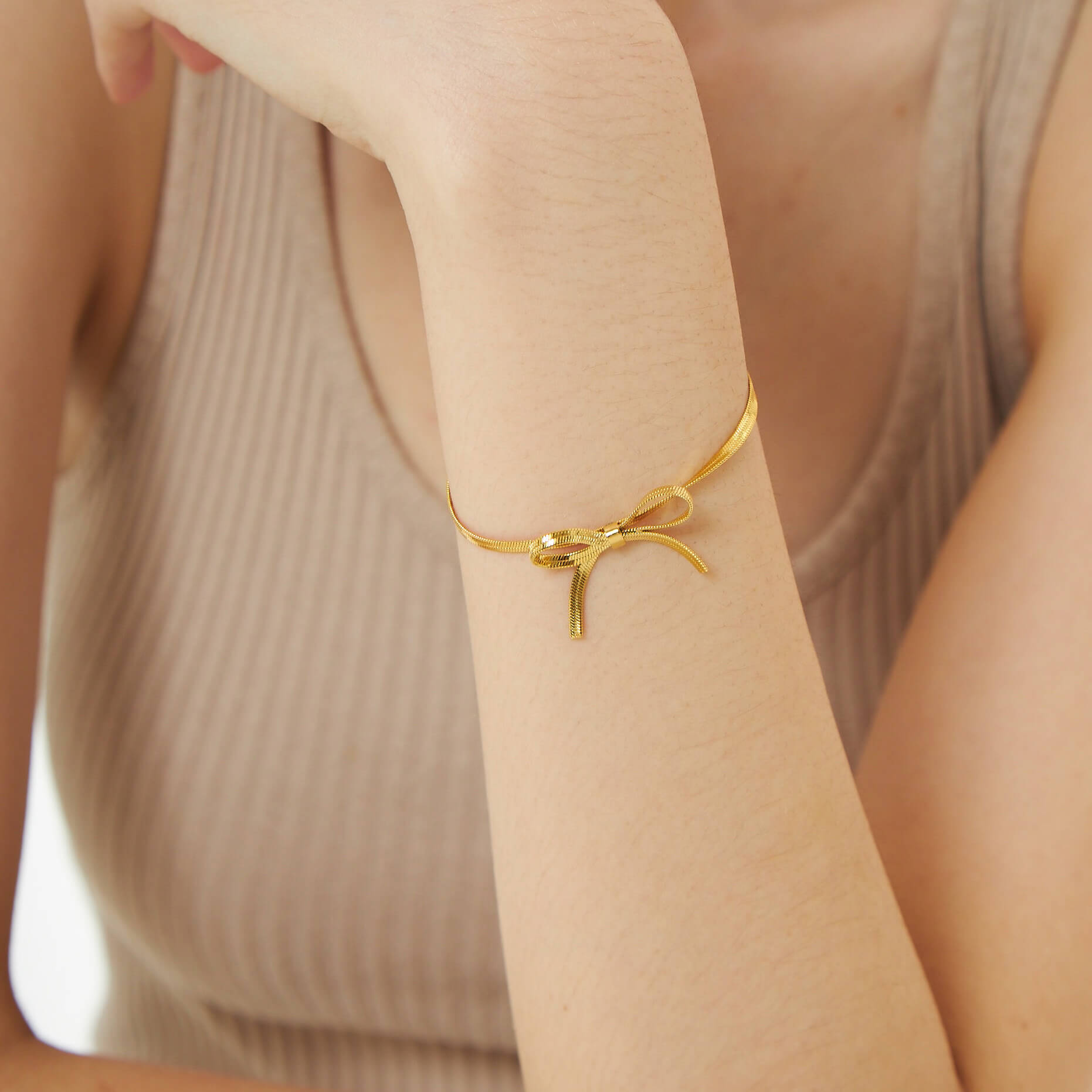 Skinny Bow Gold Bracelet