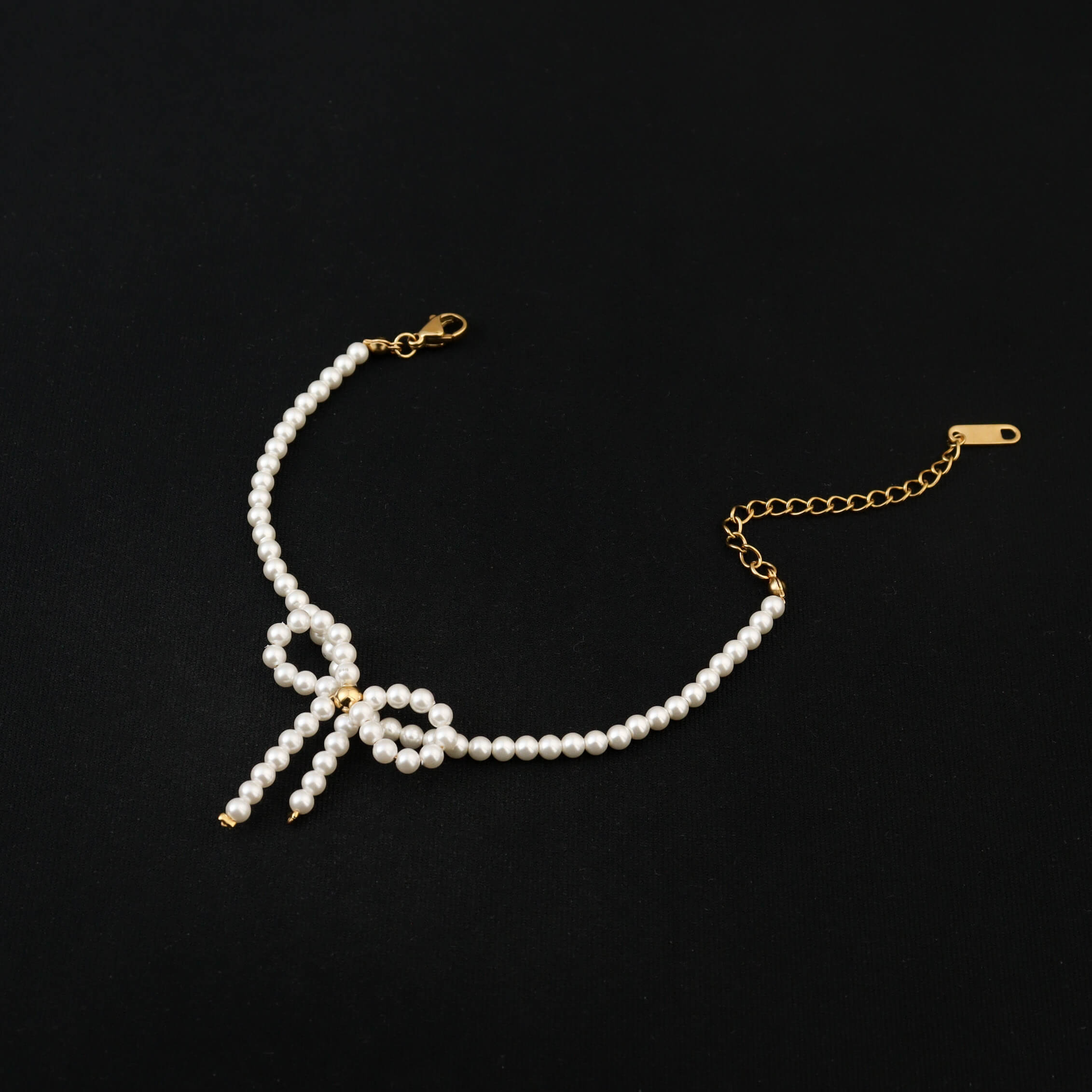 Angle Bow Bracelet