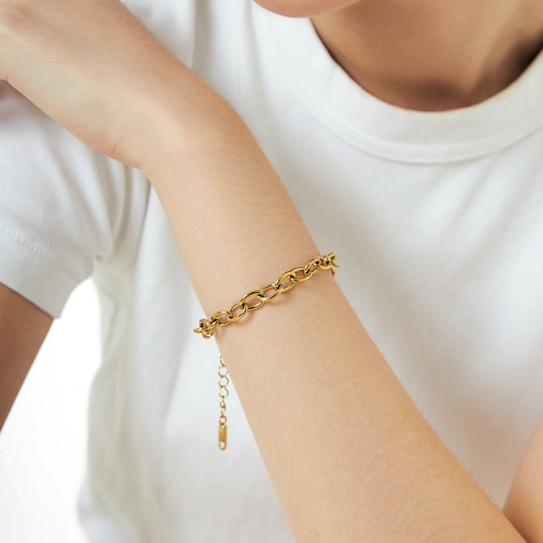 Gold Figaro Chain Bracelet
