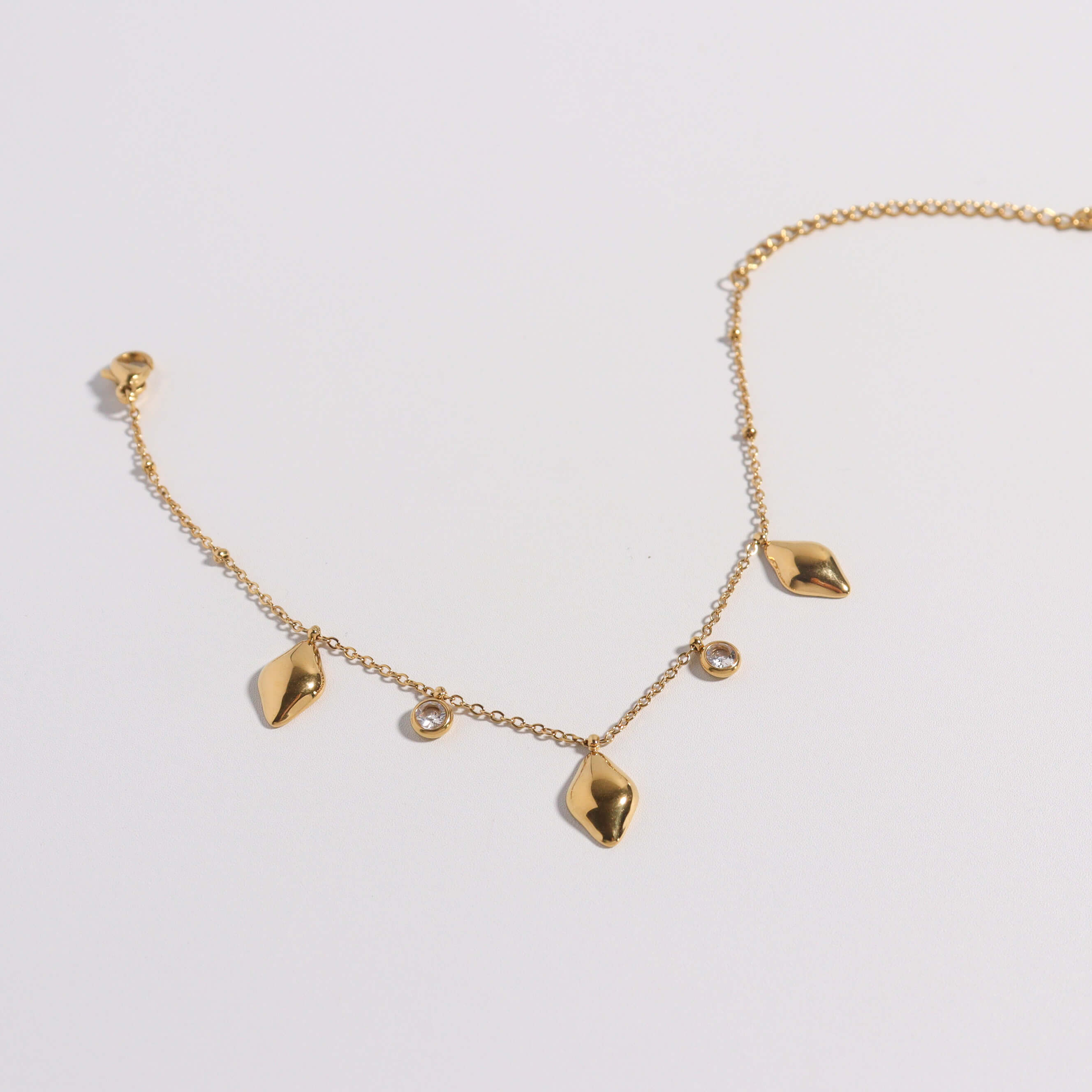 Shiny Edge Gold Bracelet