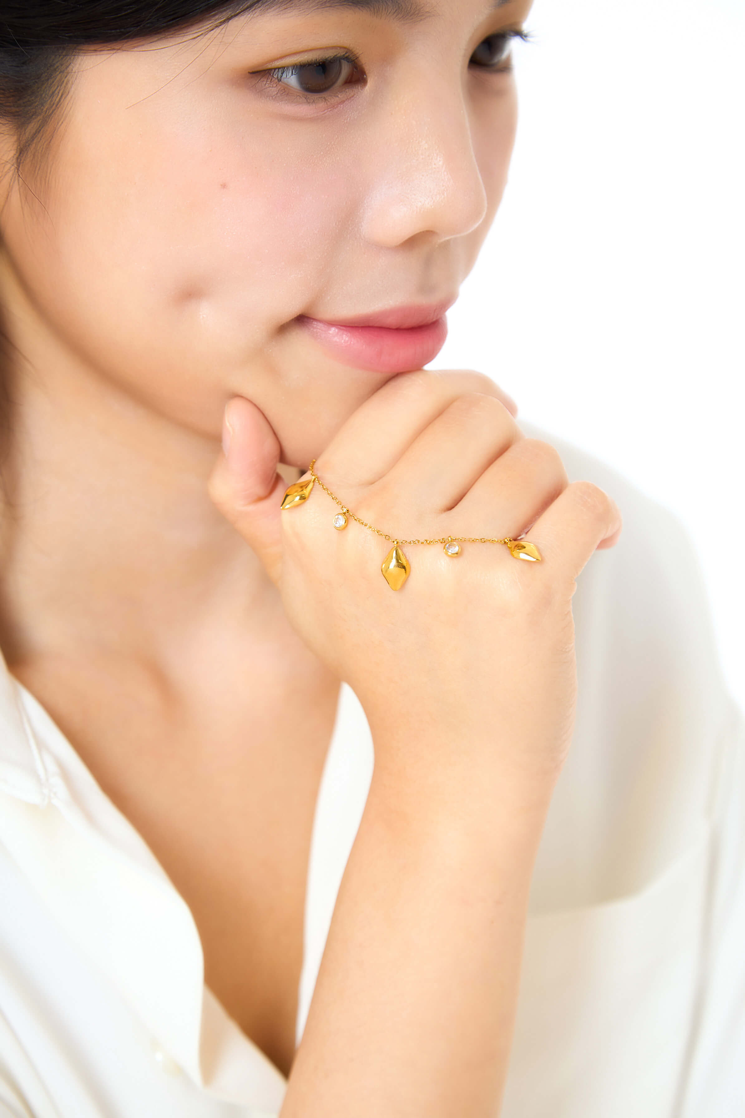 Shiny Edge Gold Bracelet