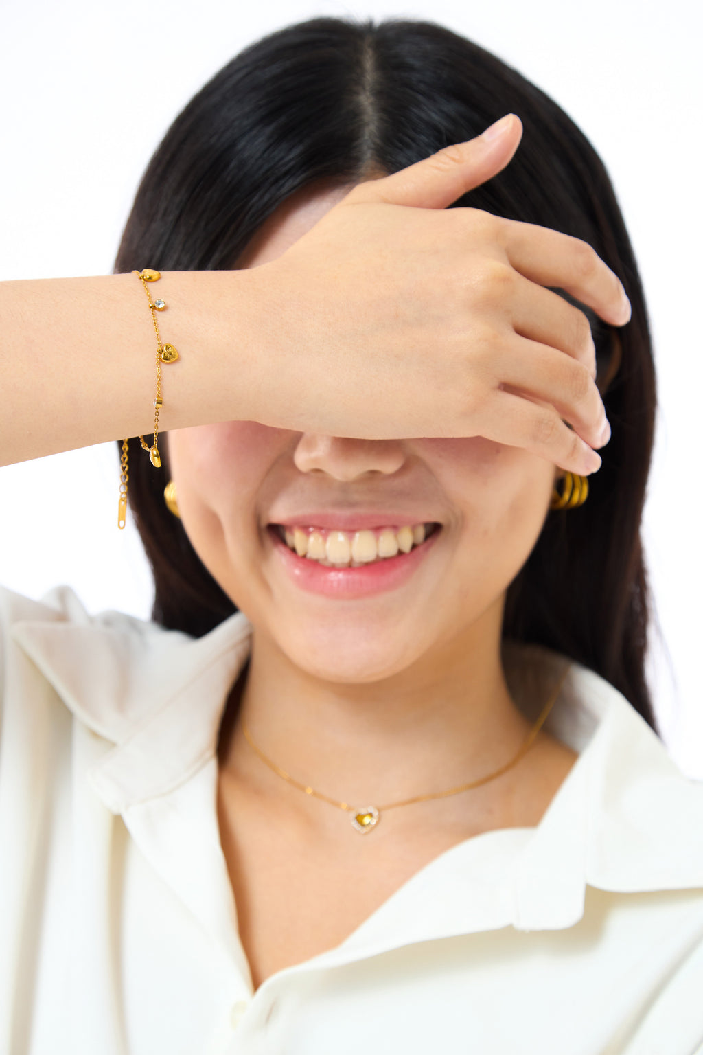 Graceful Hearts Gold Bracelet