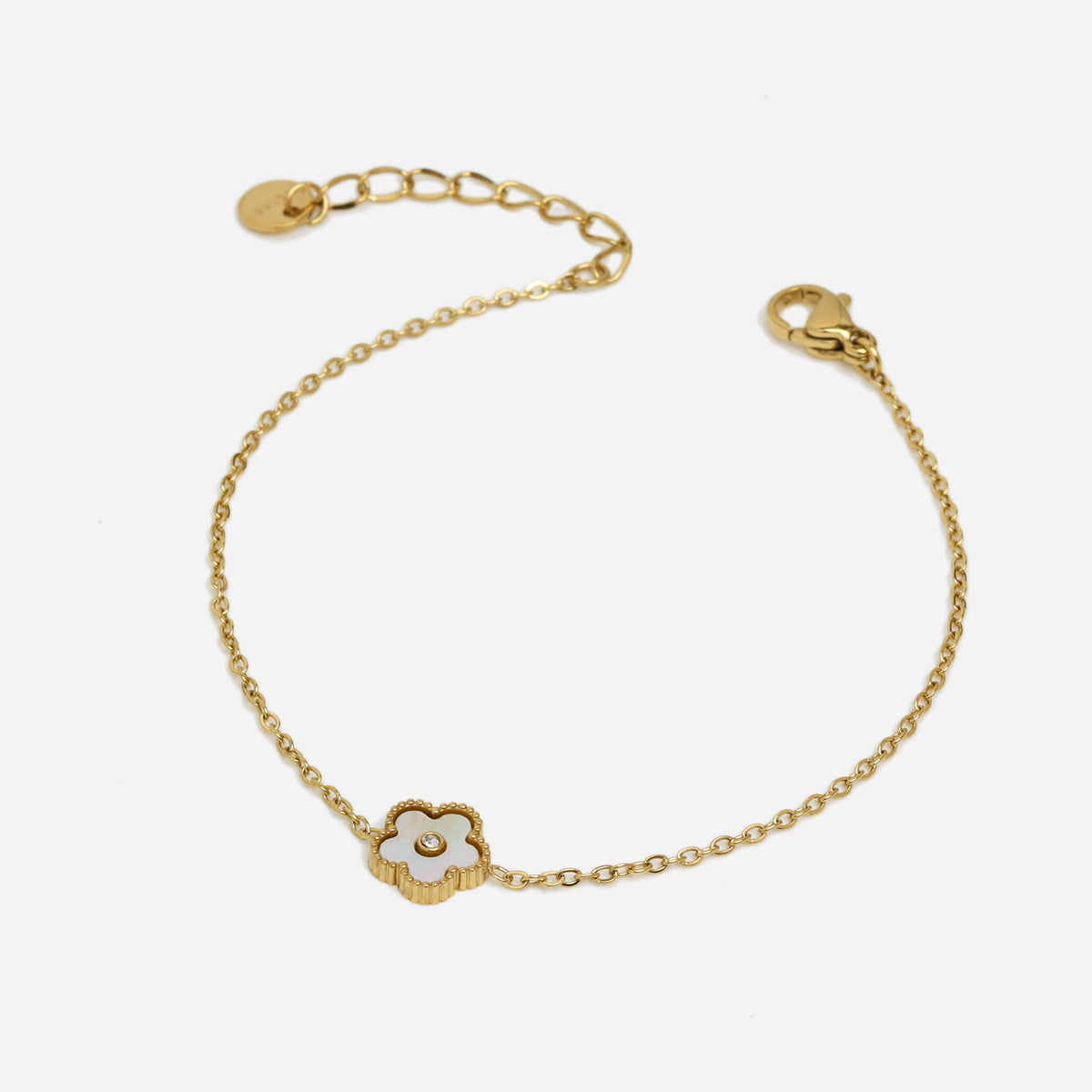 Bold Satta Petal Gold Bracelet