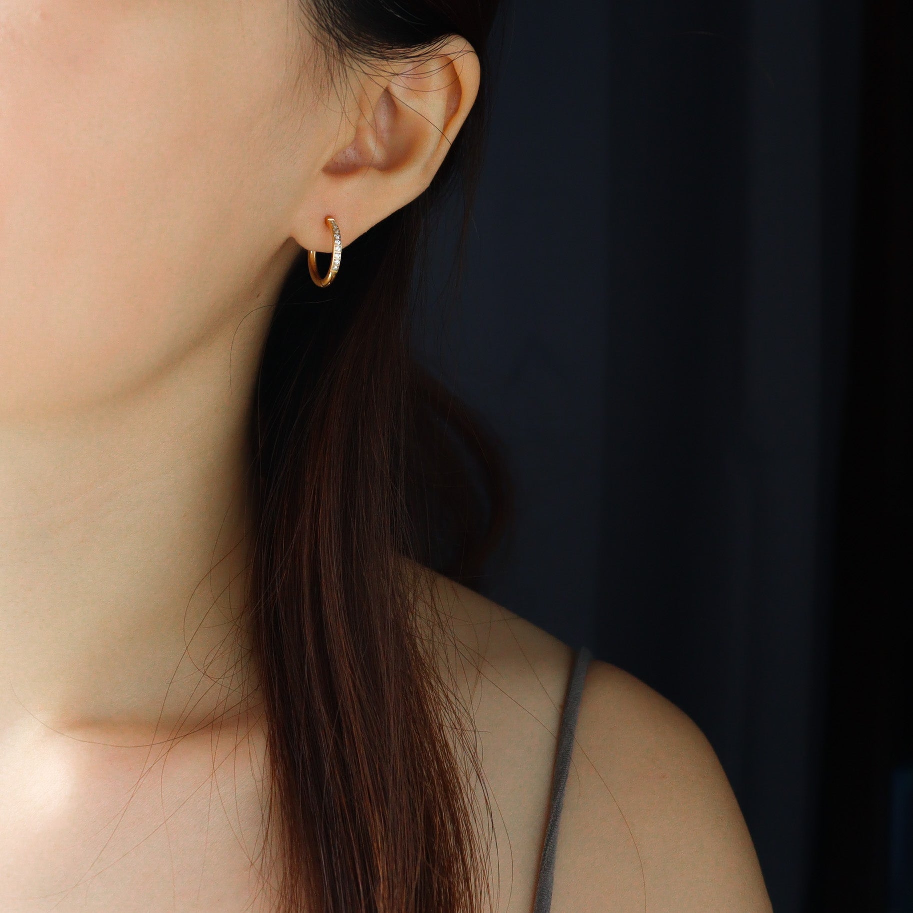 Medium Glimmer Gold Hoop Earrings
