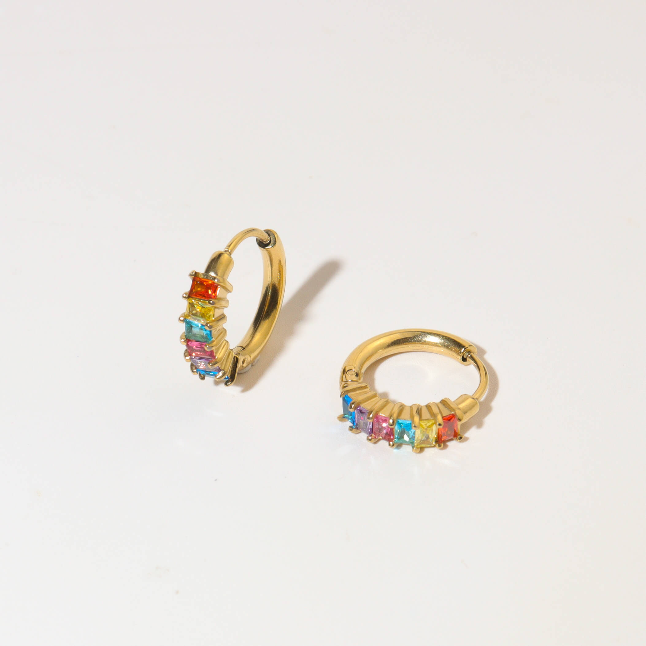 Multicolor Gold Huggies