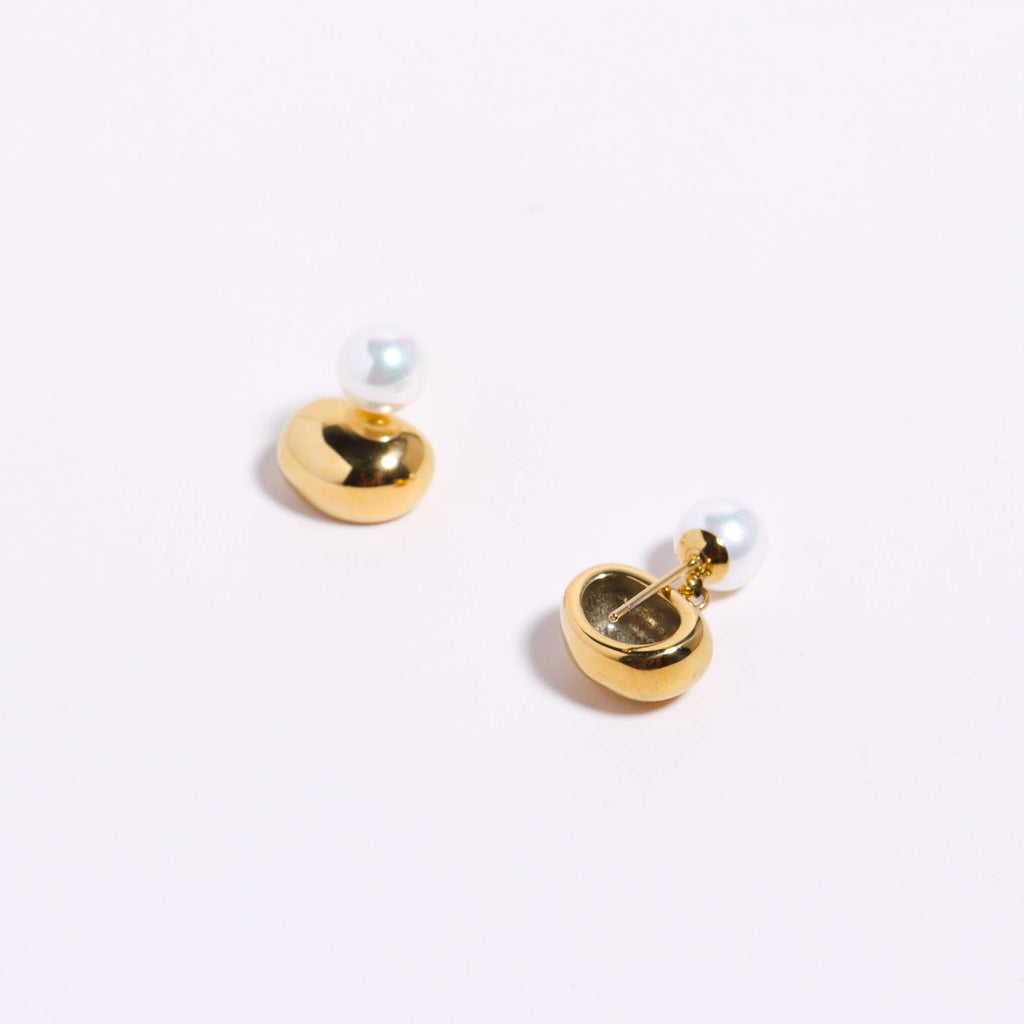 I'm Pearltential Gold Earrings