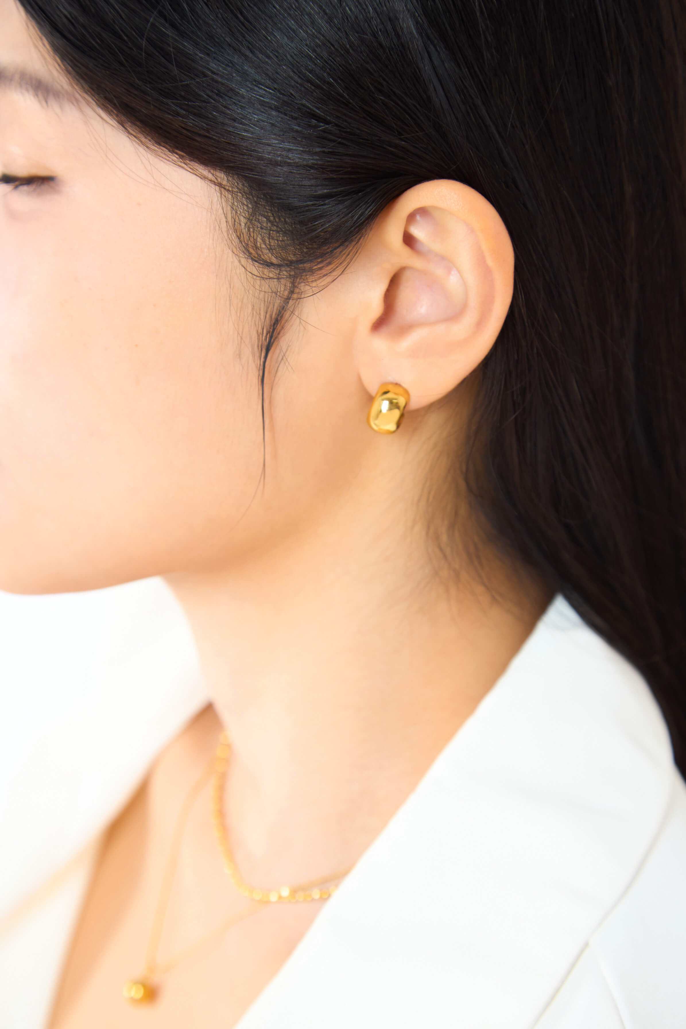 Gold Bold Curve C-Hoop Earrings