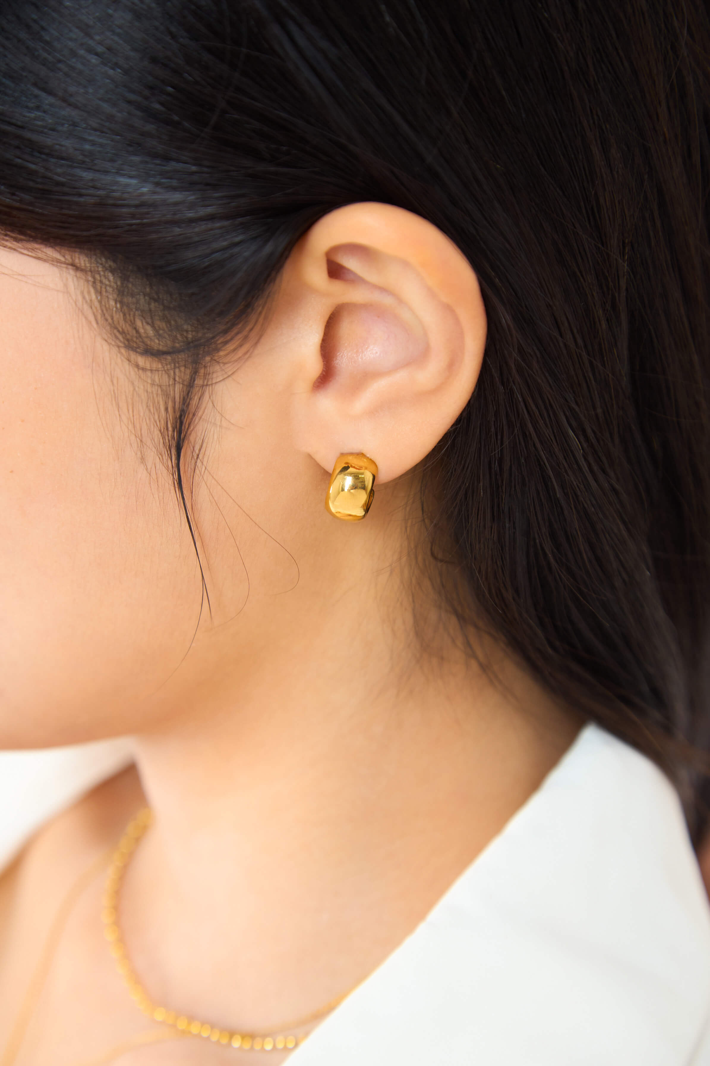 Gold Bold Curve C-Hoop Earrings