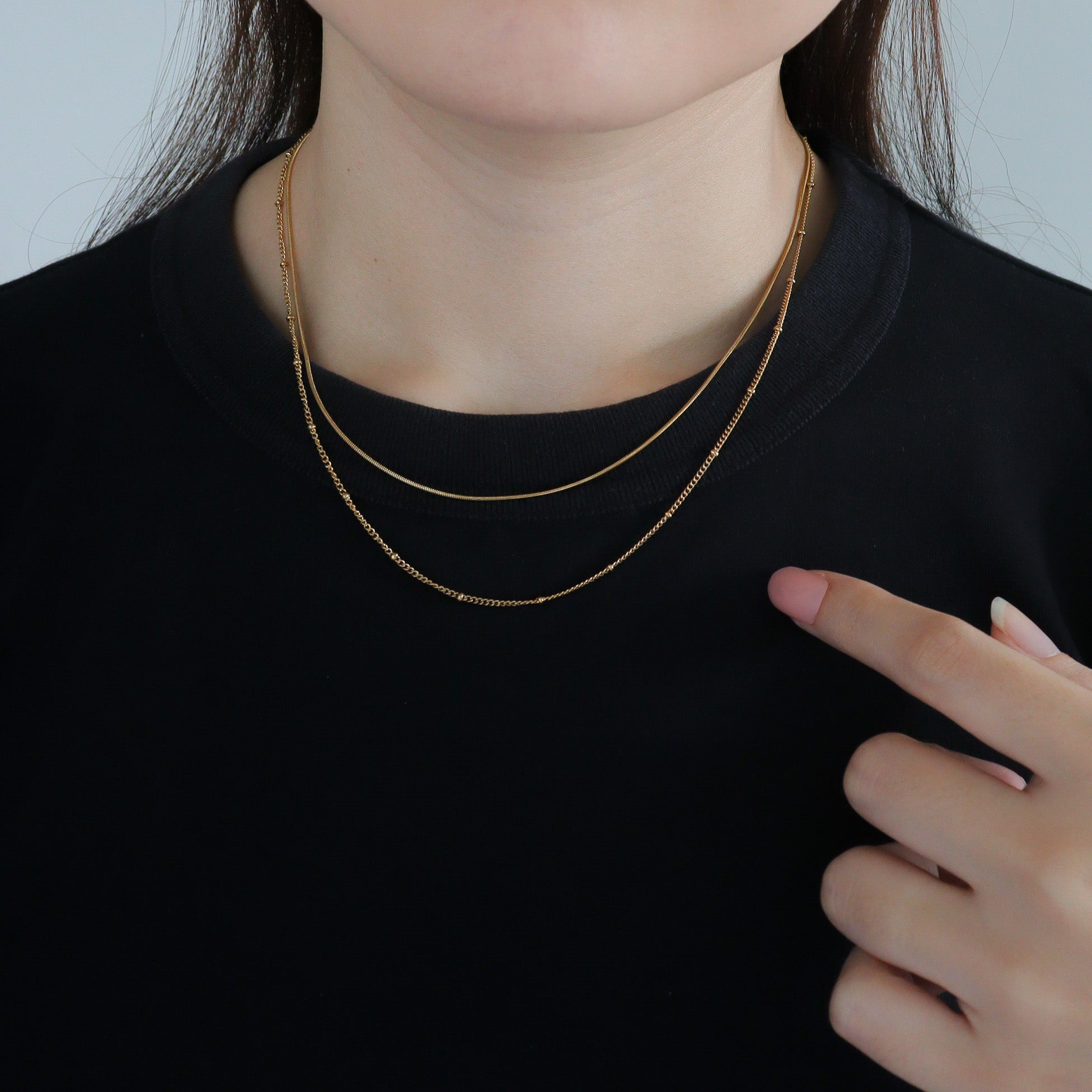 Gold Thin Herringbone Chain Necklace