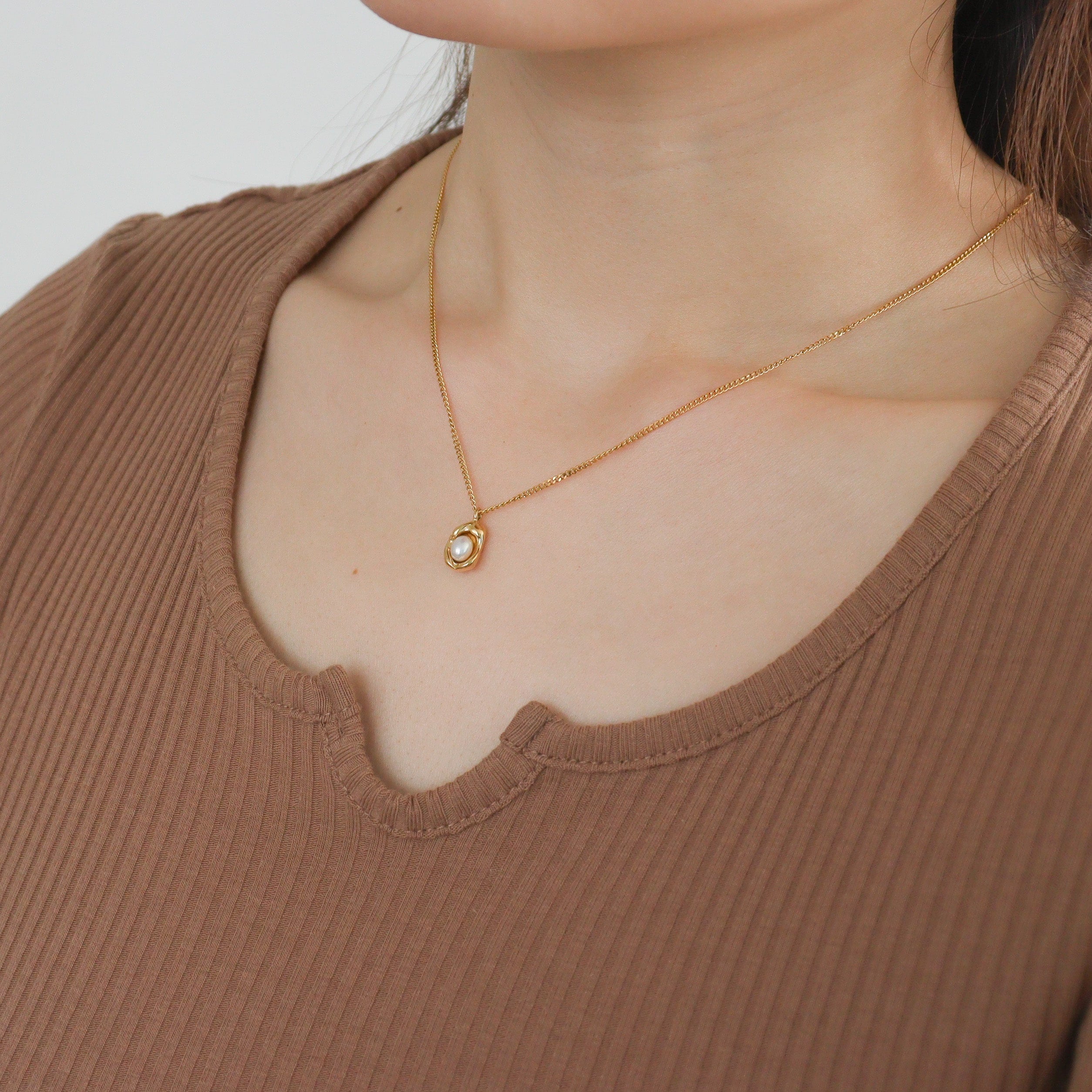 Pearl Oyster Necklace