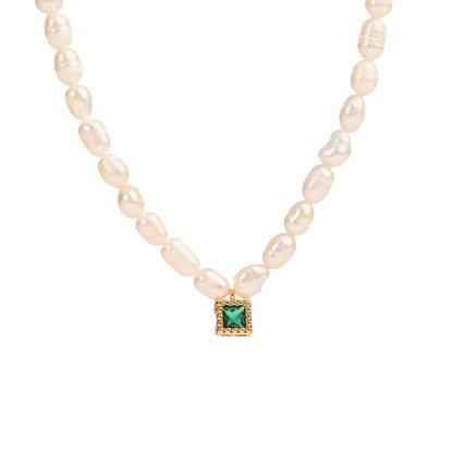 Celebrity Pearl Choker Necklace