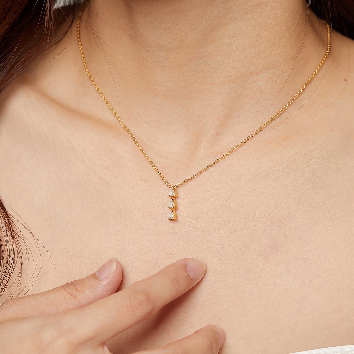 Asteria Stars Gold Necklace