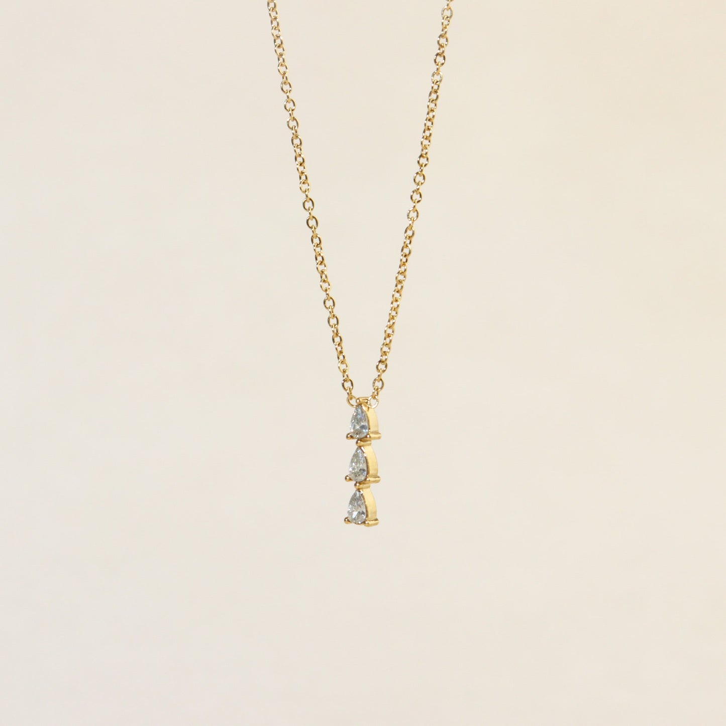 Asteria Stars Gold Necklace