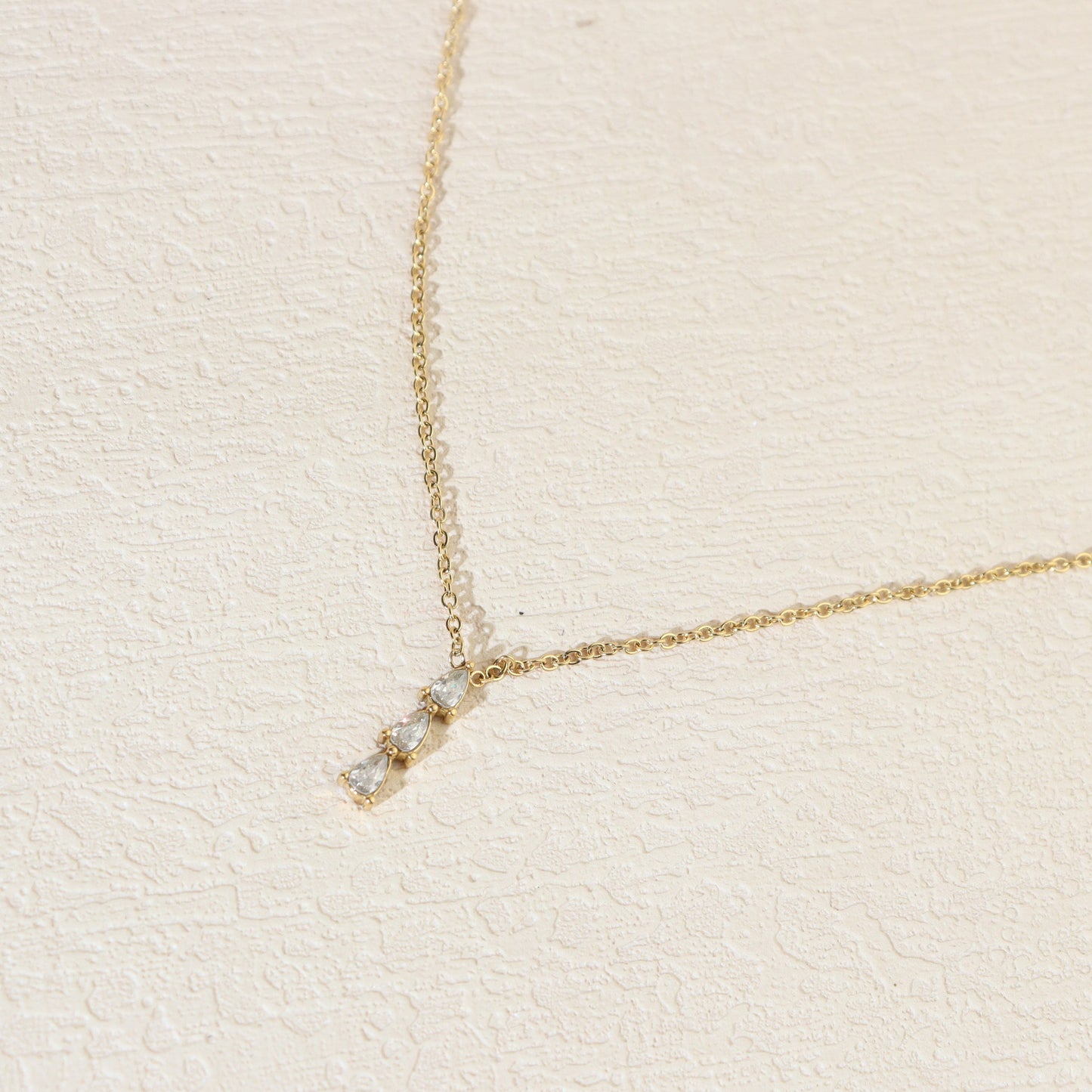 Asteria Stars Gold Necklace