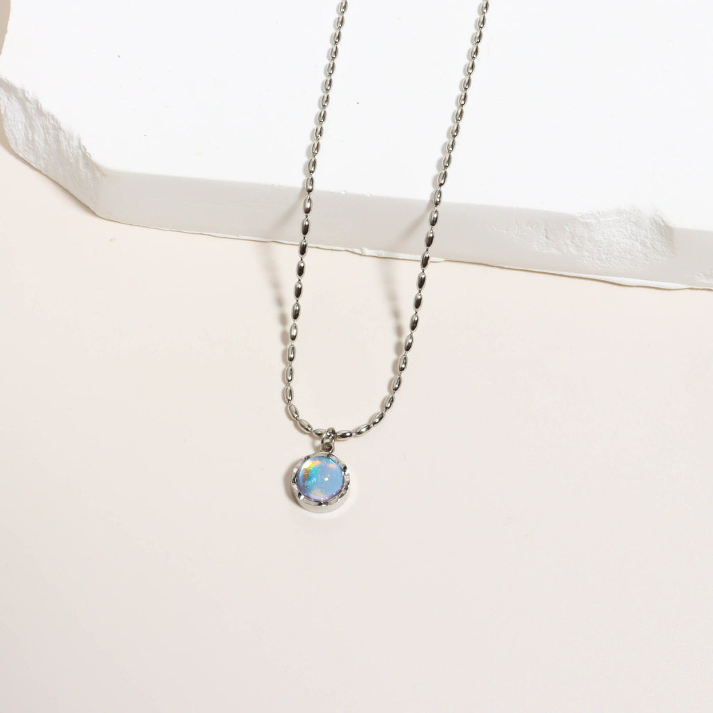 Moody Moonstone Necklace