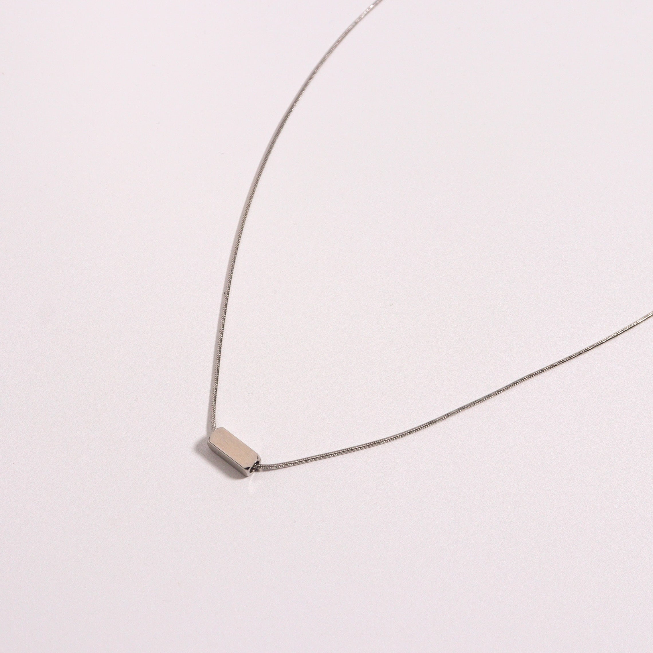 Minimal Recprism Silver Necklace