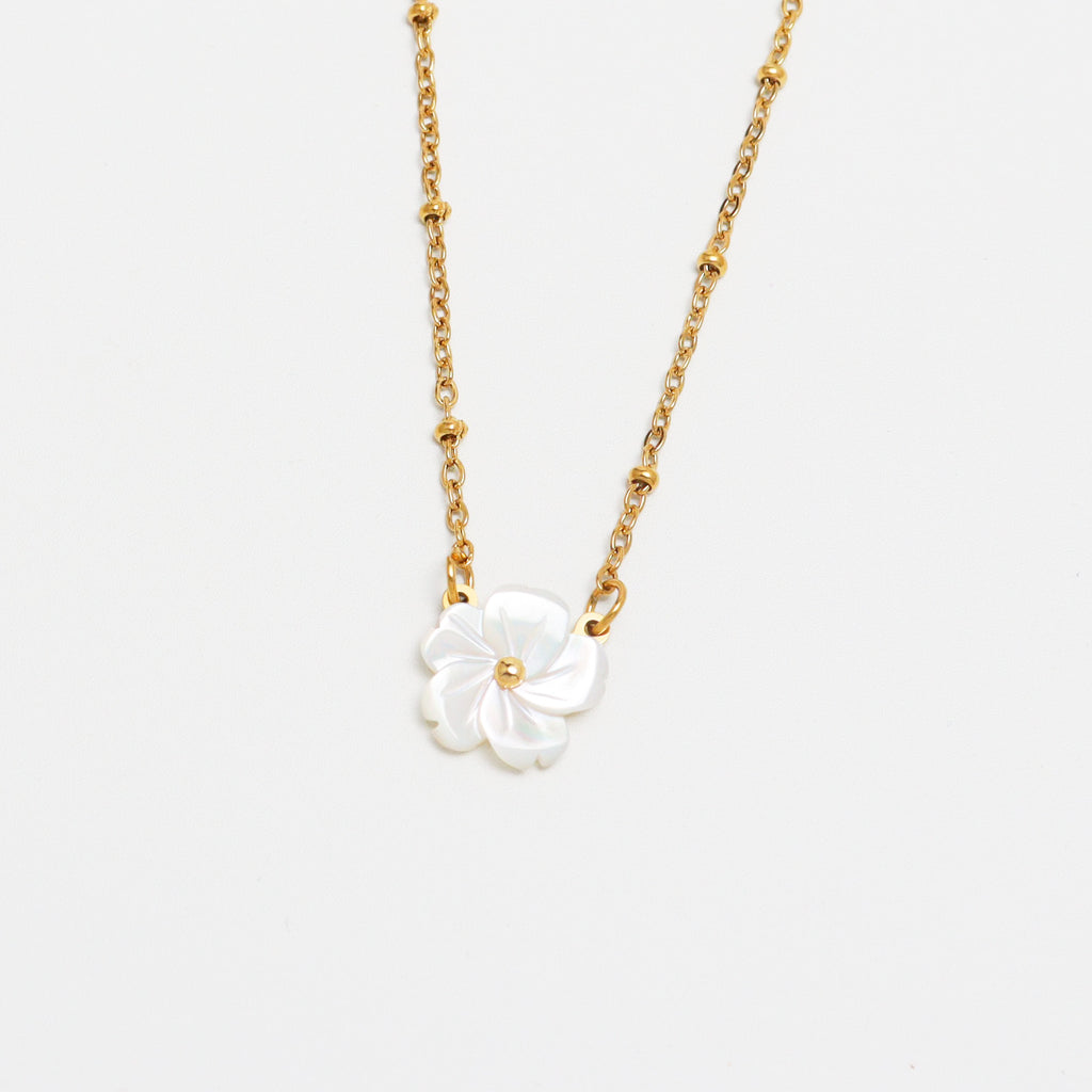 Single Bloomer Gold Necklace