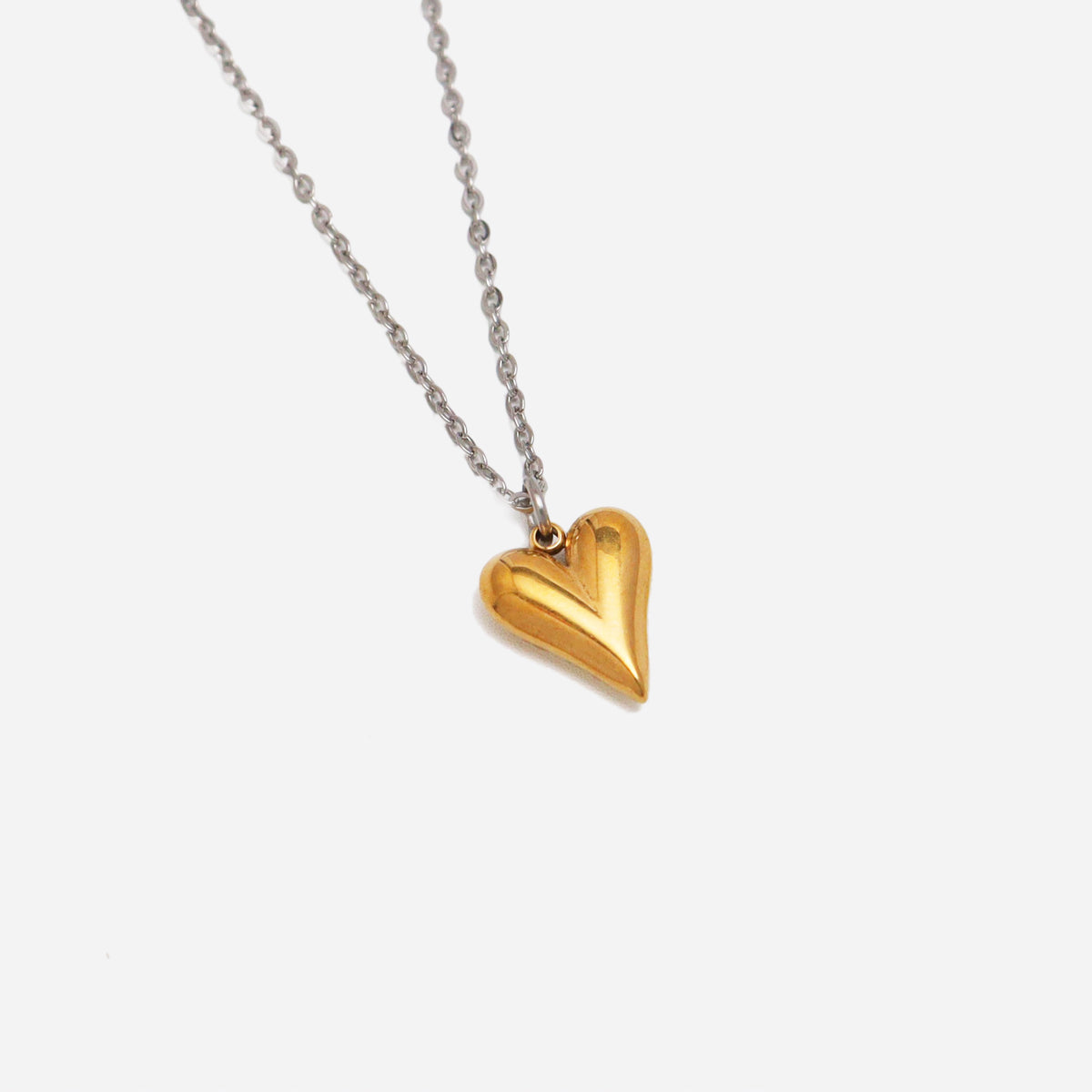 Queen of Hearts Gold Necklace