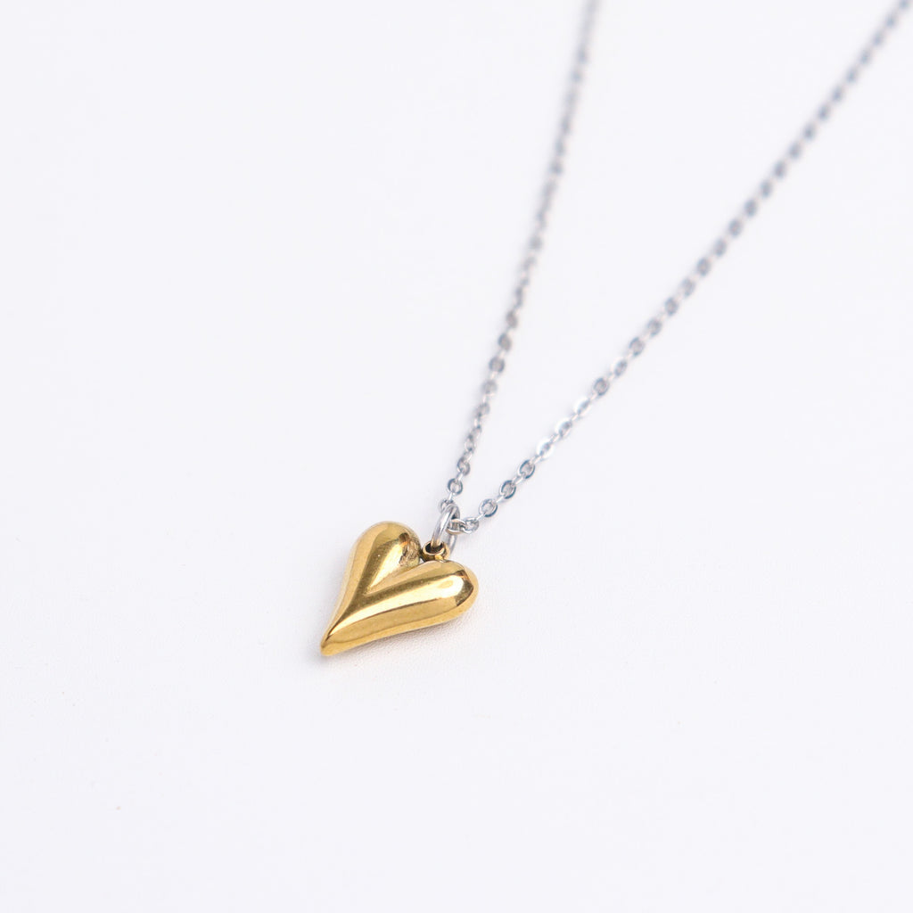 Queen of Hearts Gold Necklace