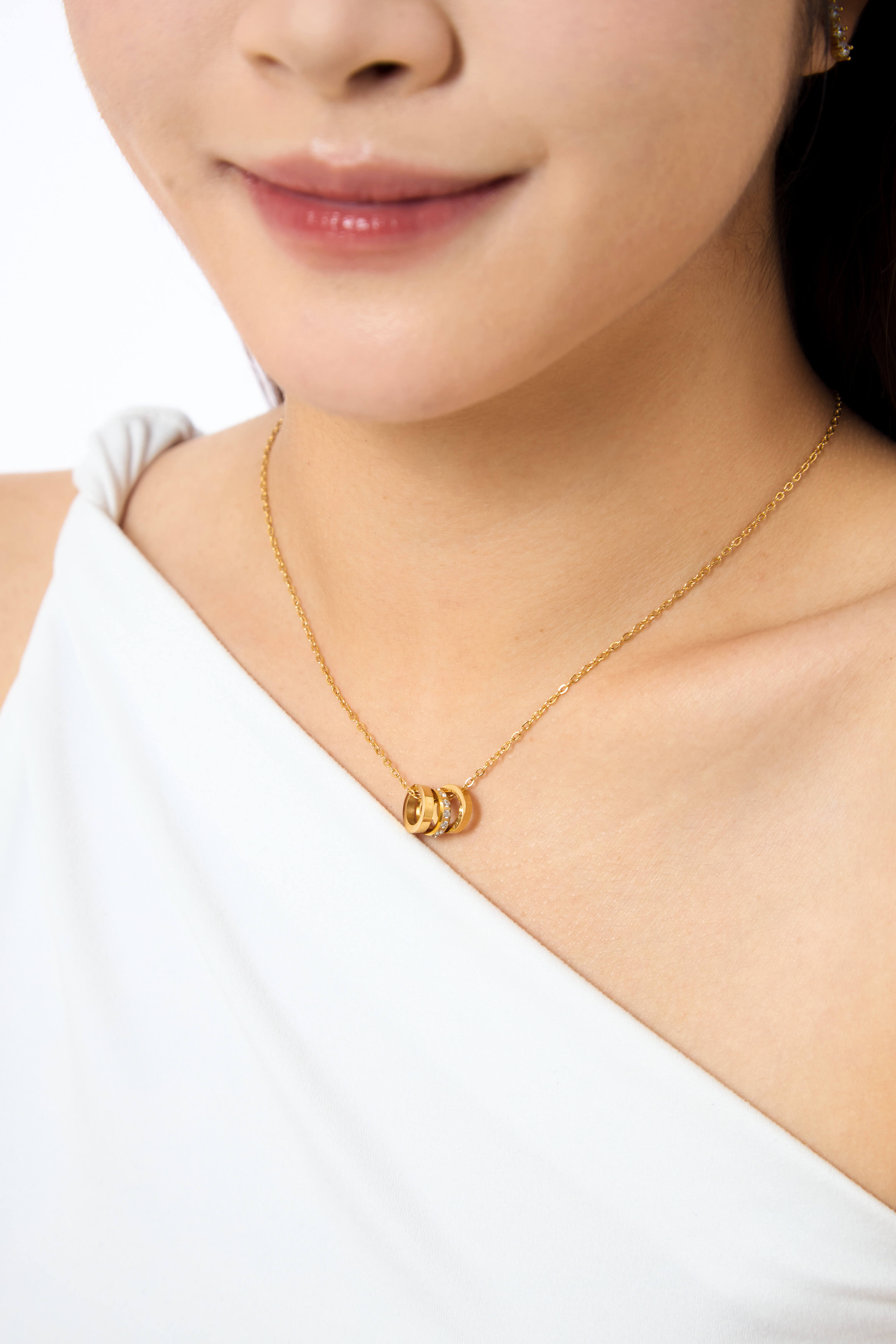 Semi Fluid Gold Necklace