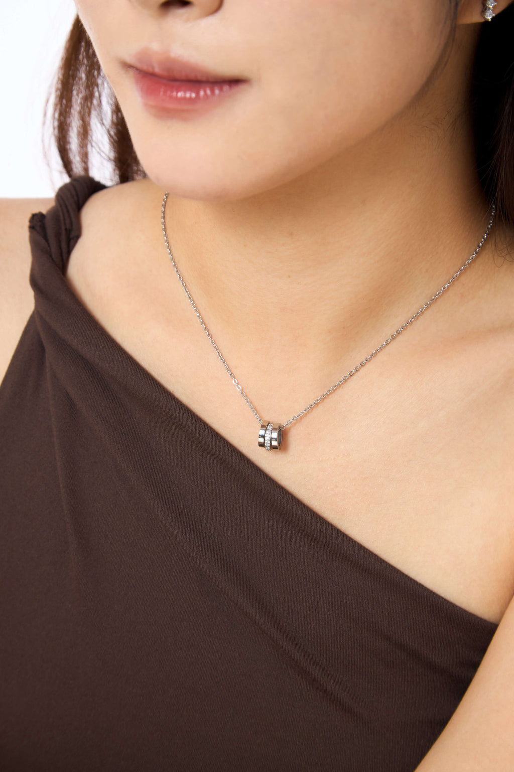 Semi Fluid Silver Necklace