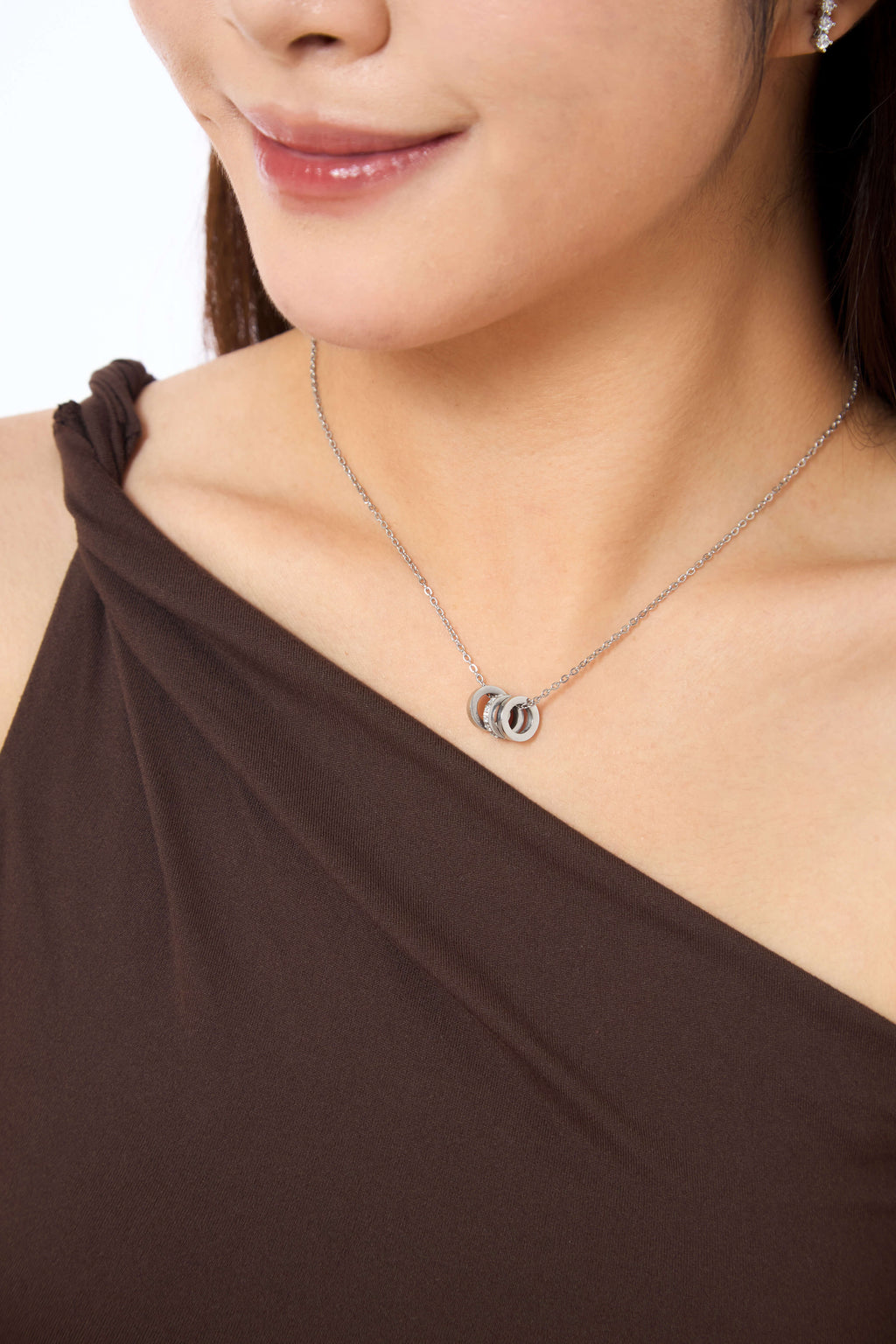 Semi Fluid Silver Necklace