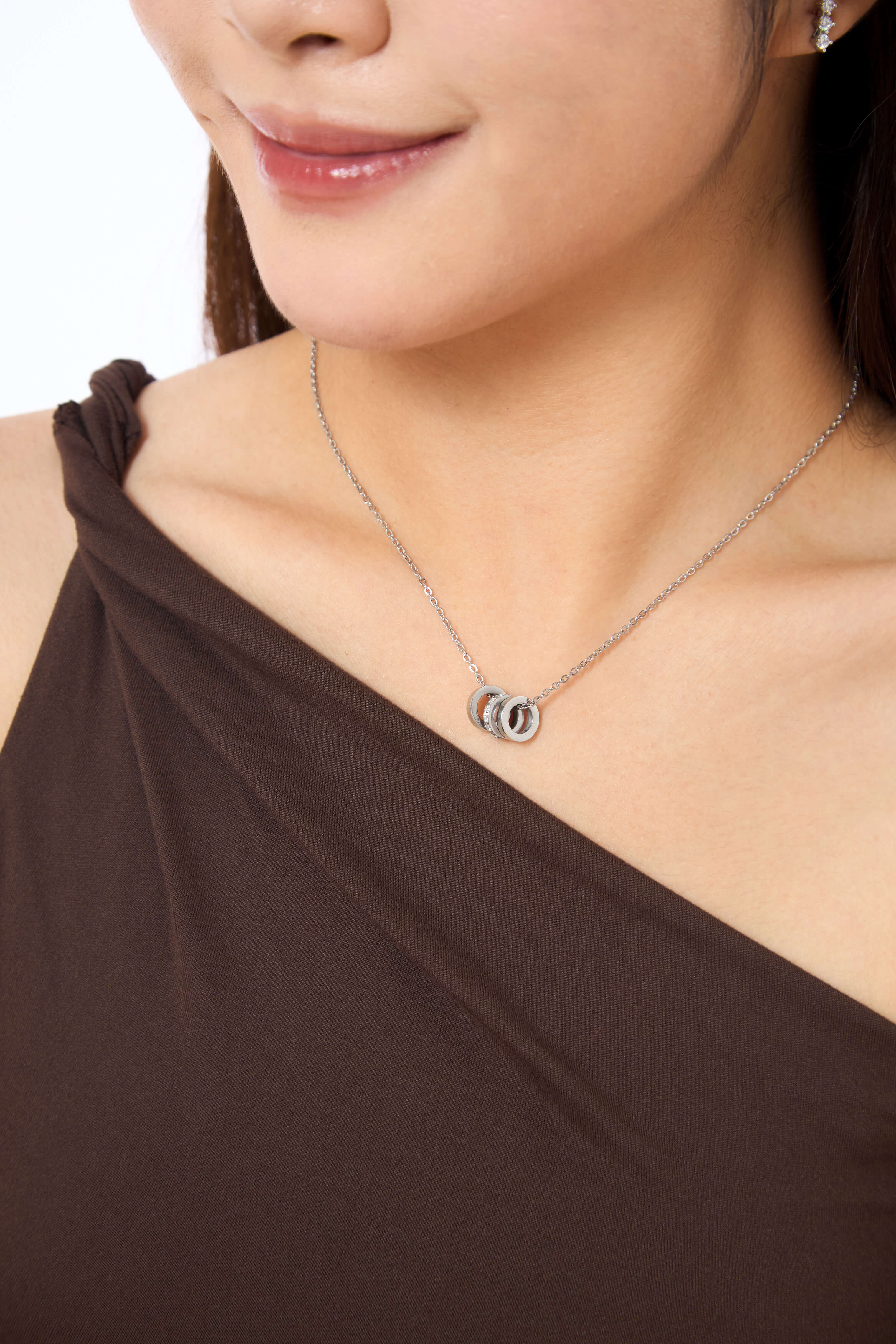 Semi Fluid Silver Necklace