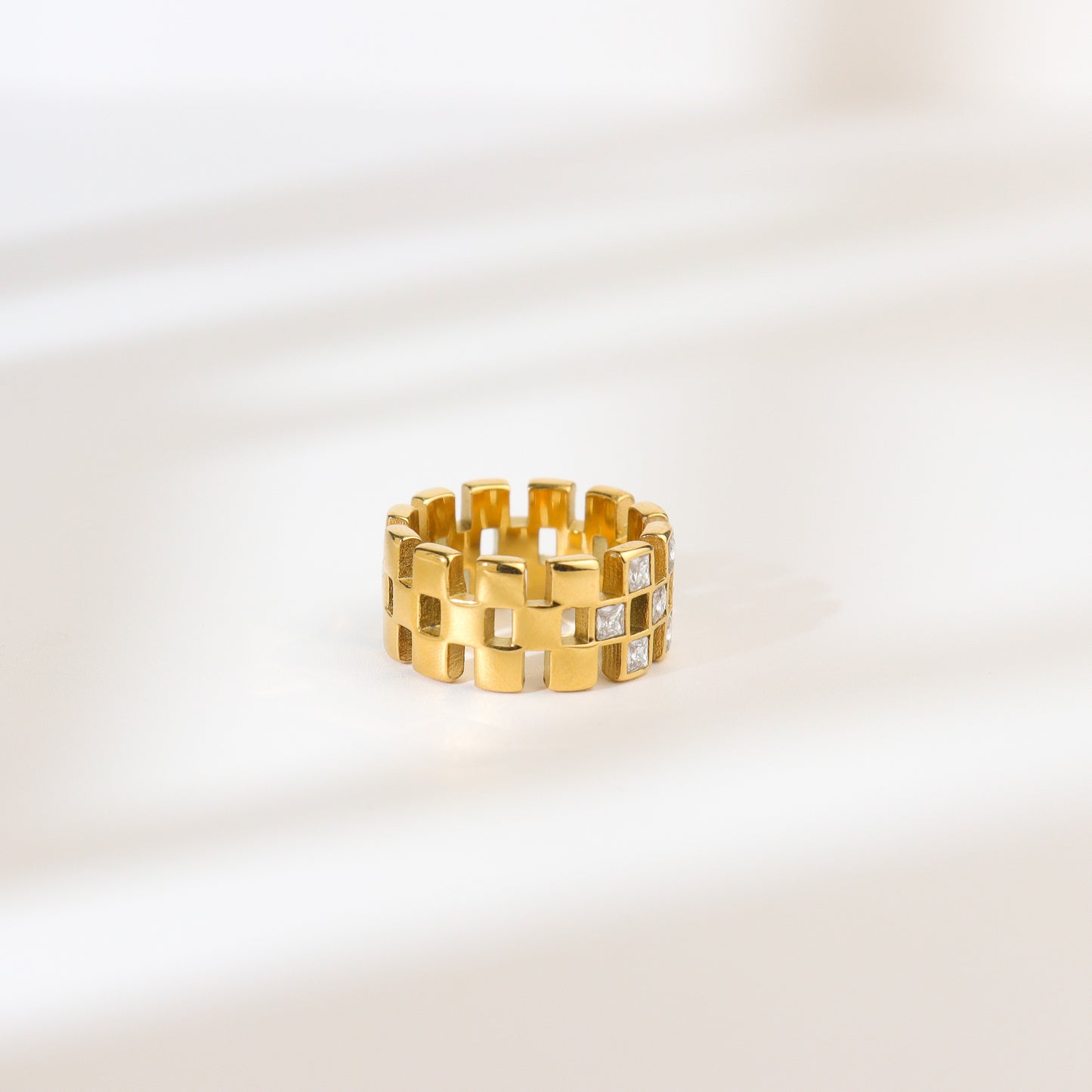 Constella Bold Gold Ring