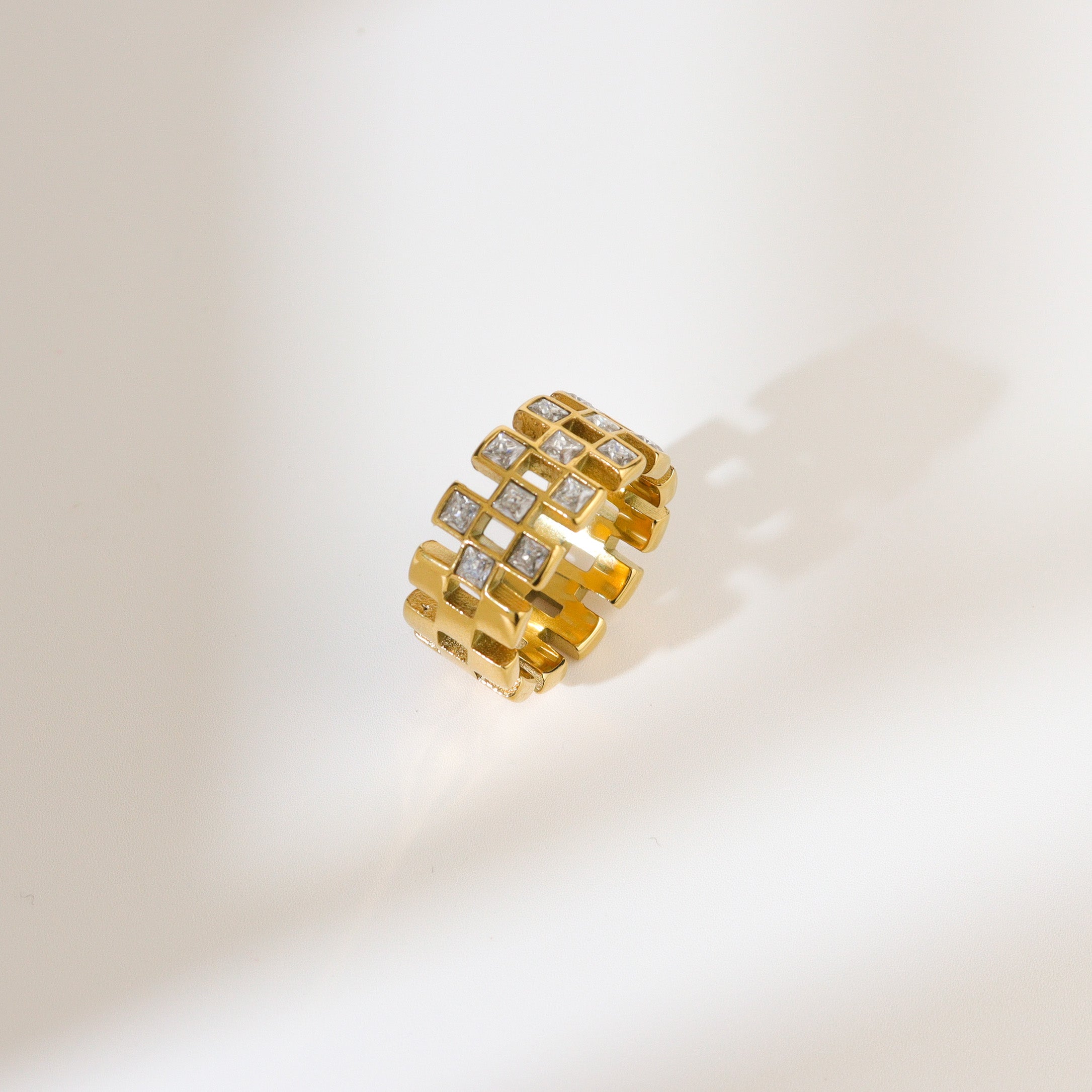 Constella Bold Gold Ring