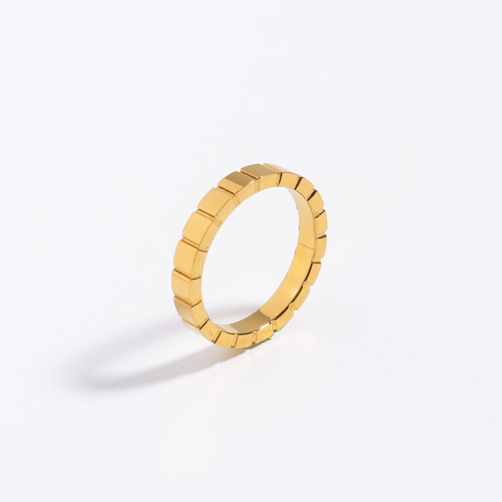 Bold Yang Gold Ring