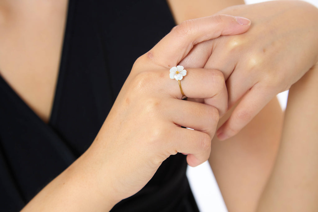 Single Bloomer Gold Ring