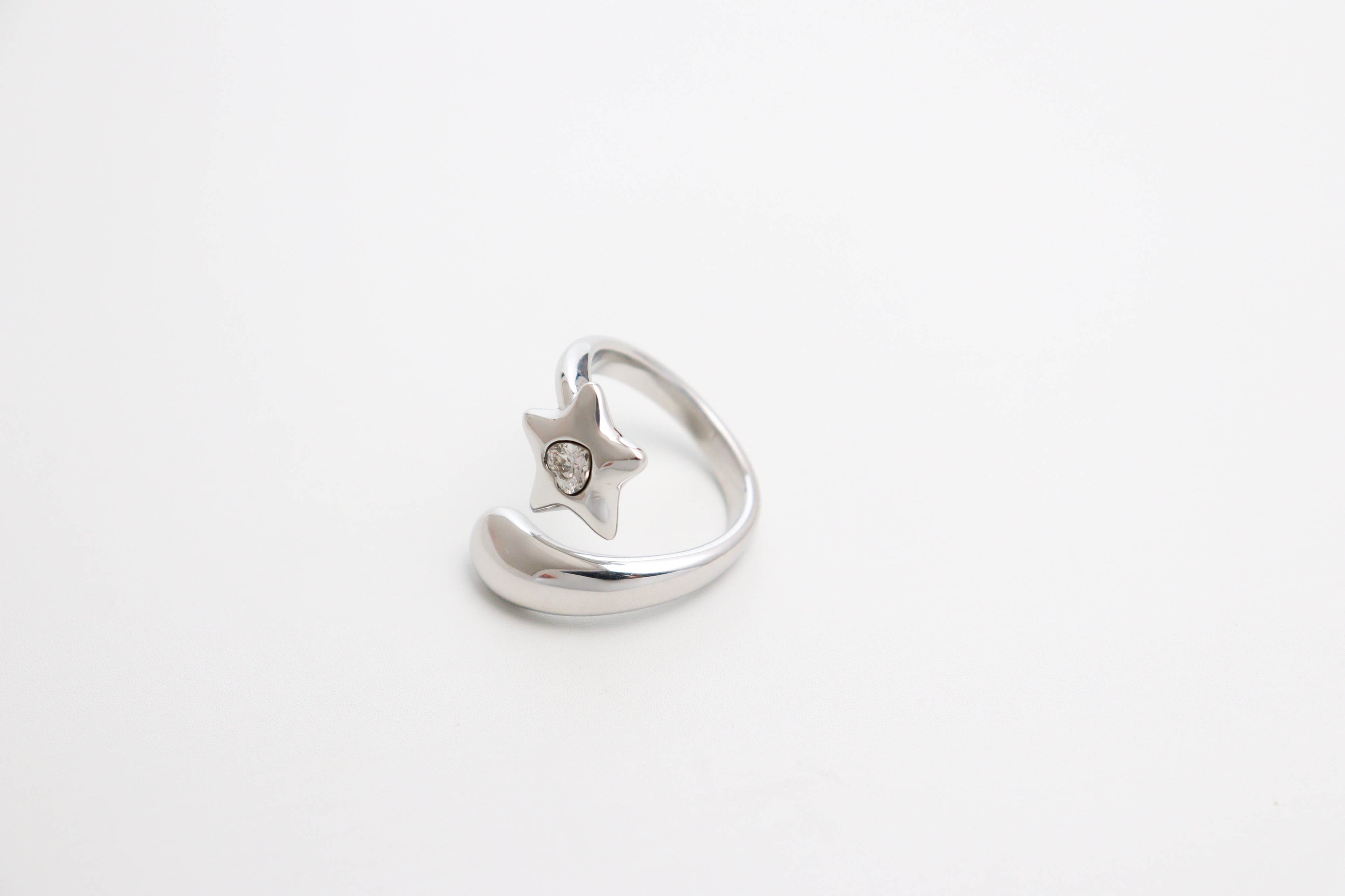 Hearted Meteor Silver Bold Ring